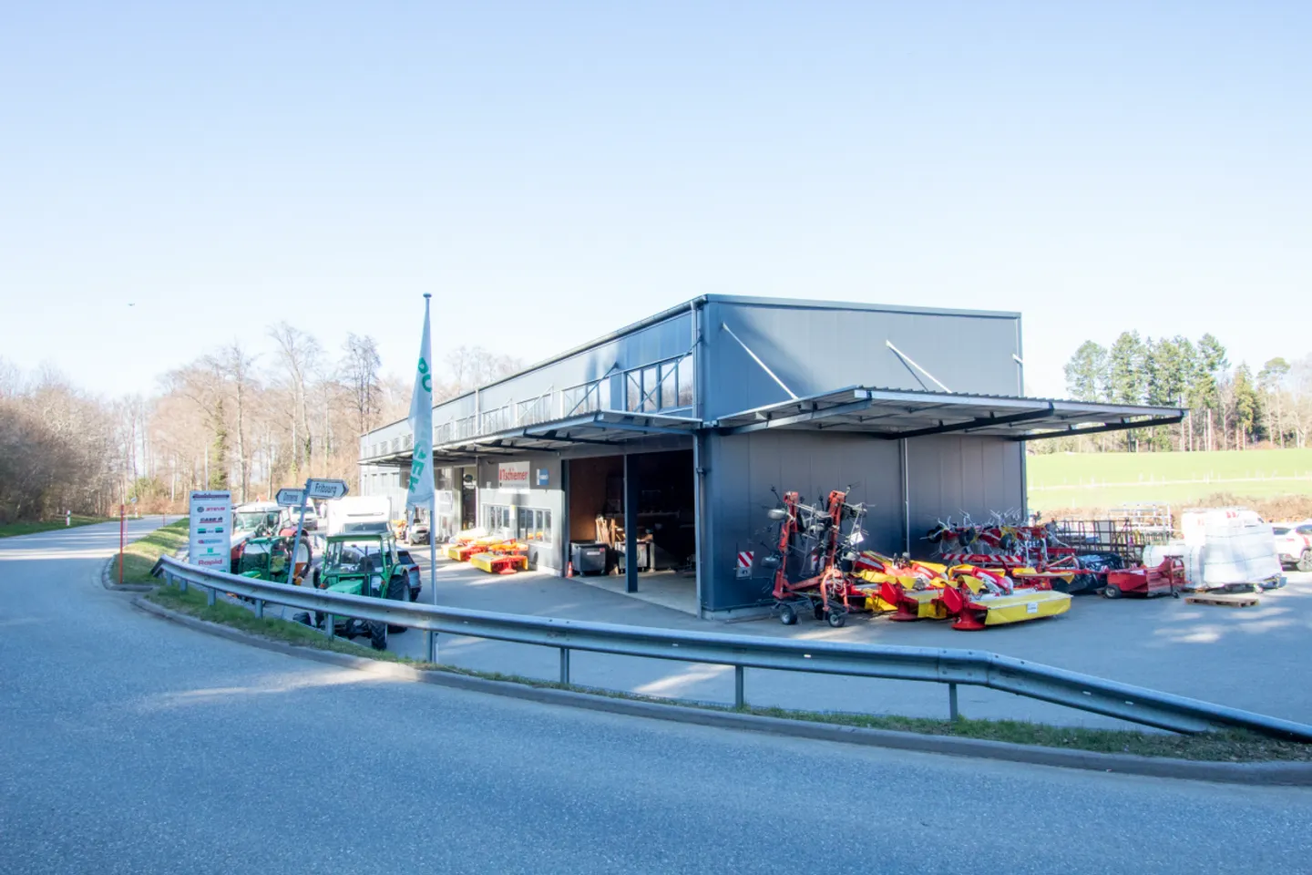 Proprietà commerciale con potenziale - flessibile, ben collegata e versatile - Foto 1 di 13