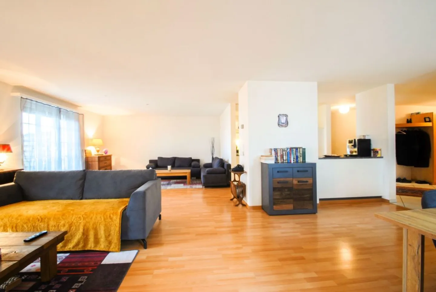 Beaucoup d'espace de vie et jardin privé - Photo 5 sur 13