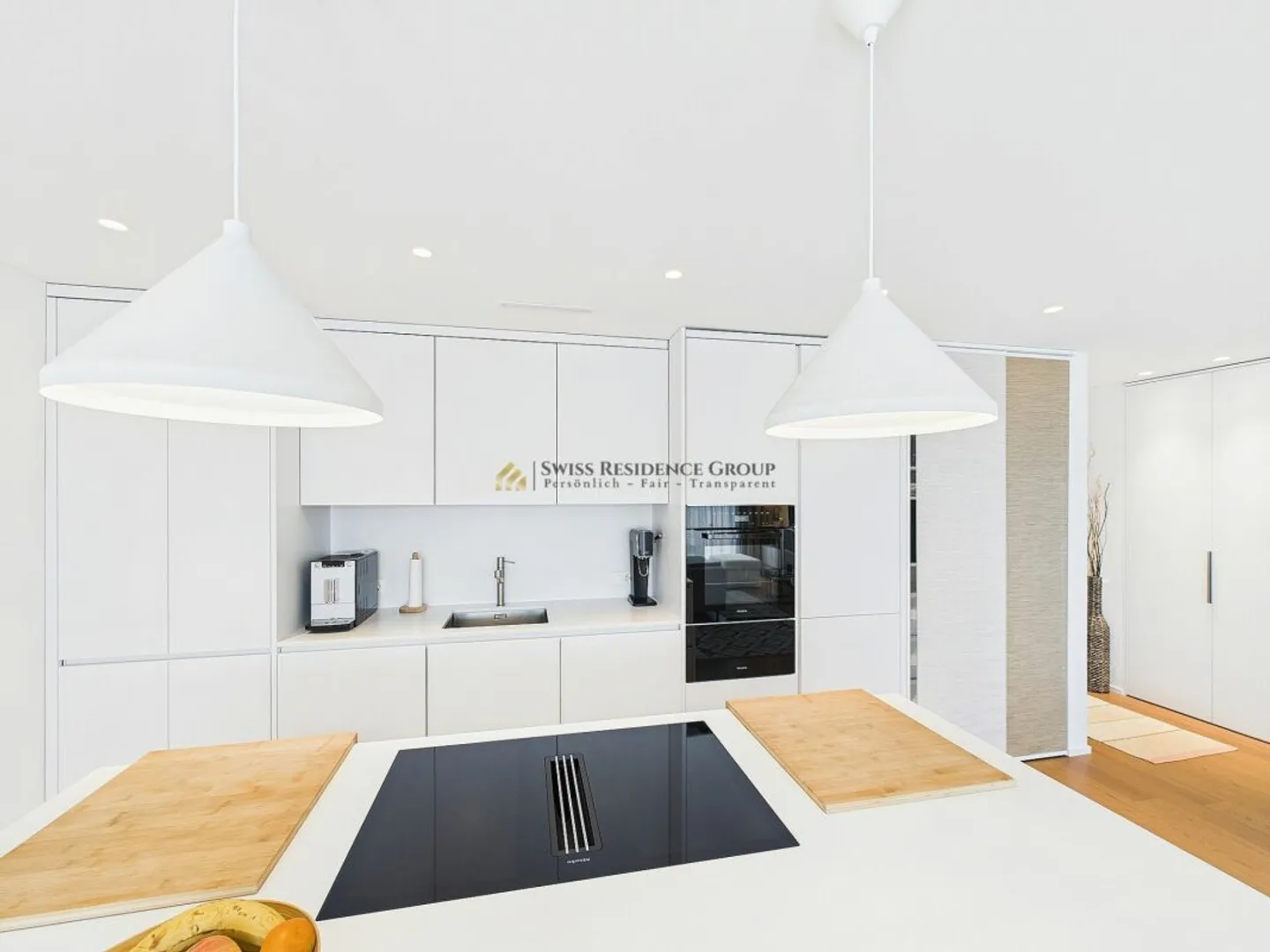 Luxury Meets Modern - Photo 3 of 13