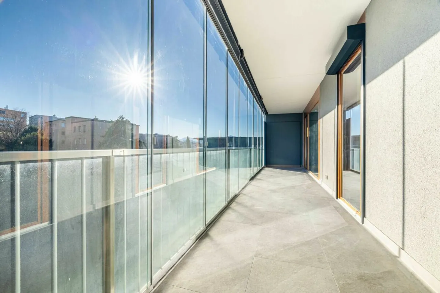 Spacieux, moderne, avec vue - Appartement de 5,5 pièces à Saint-Gall - Photo 9 sur 11