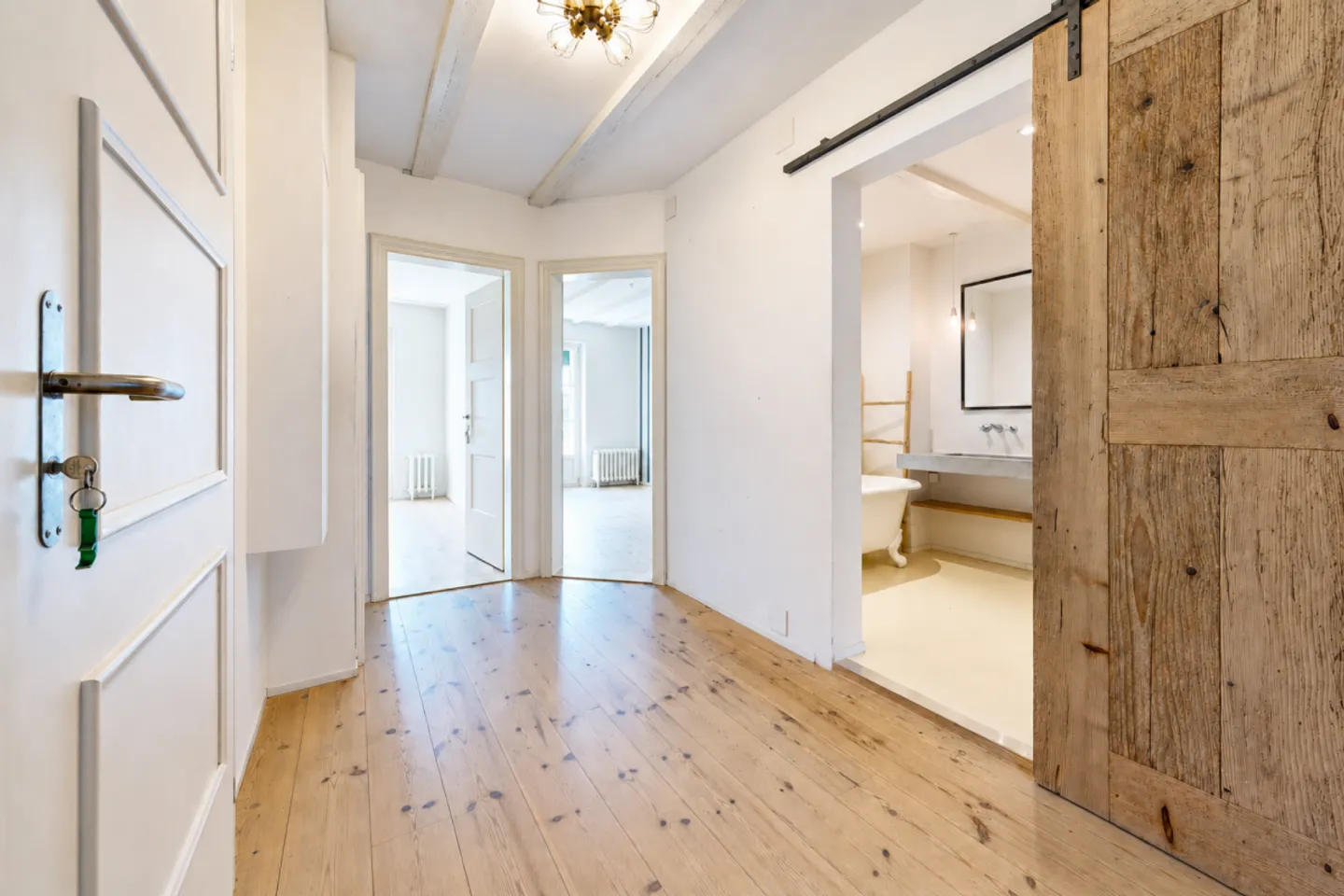 Charming city apartment in Gundeli - Photo 6 of 13