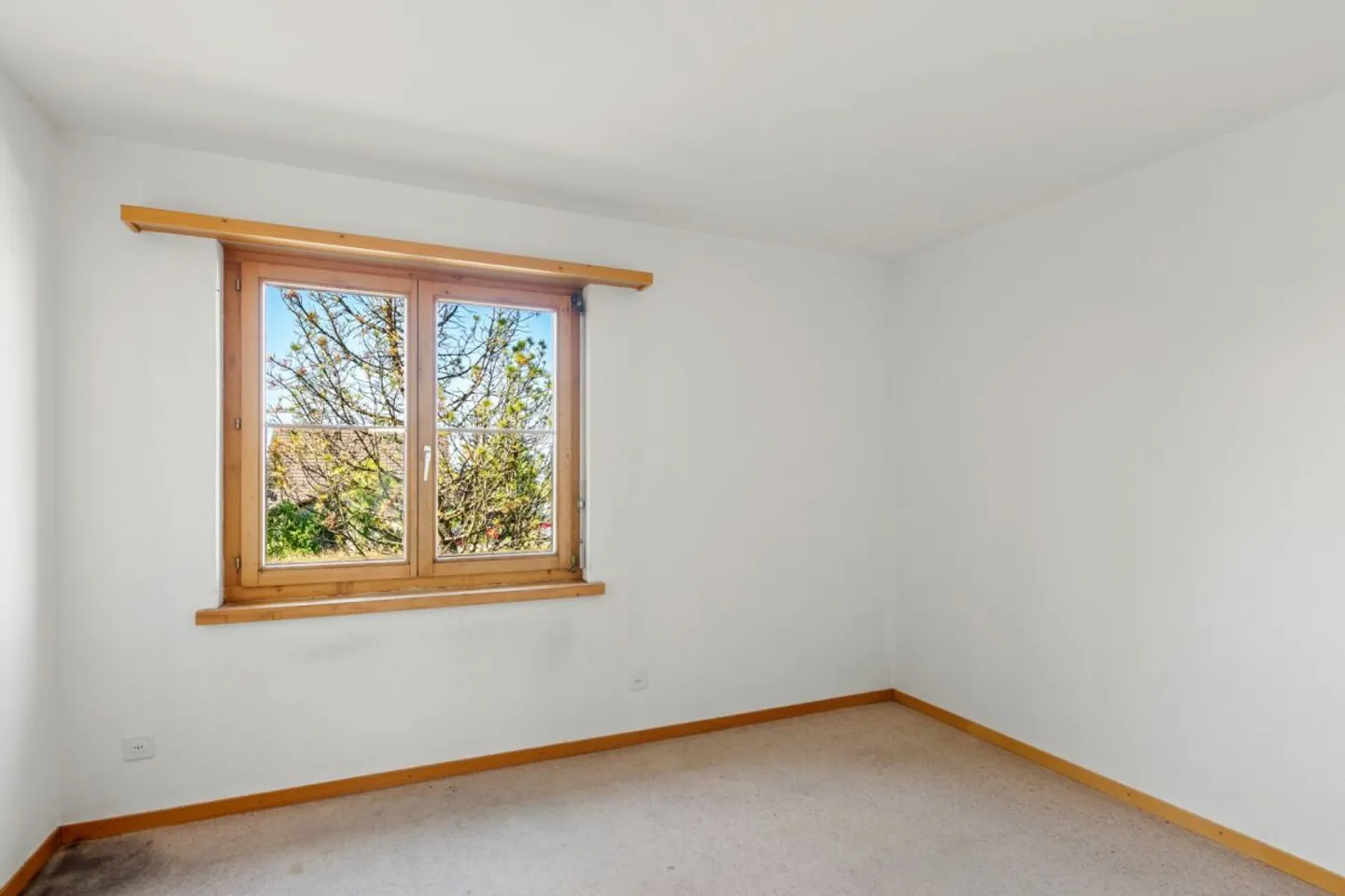 Geräumiges Einfamilienhaus in der Schweiz - Foto 3 von 13