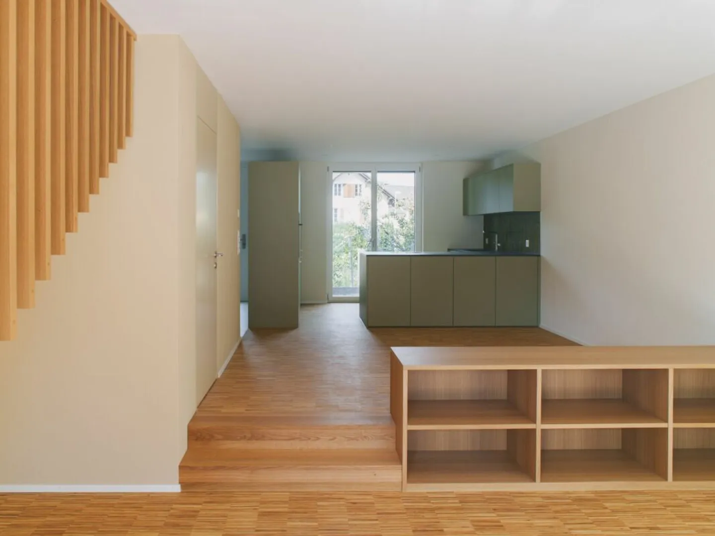 Modernes ökologisches Haus mit Garten - Foto 5 von 7