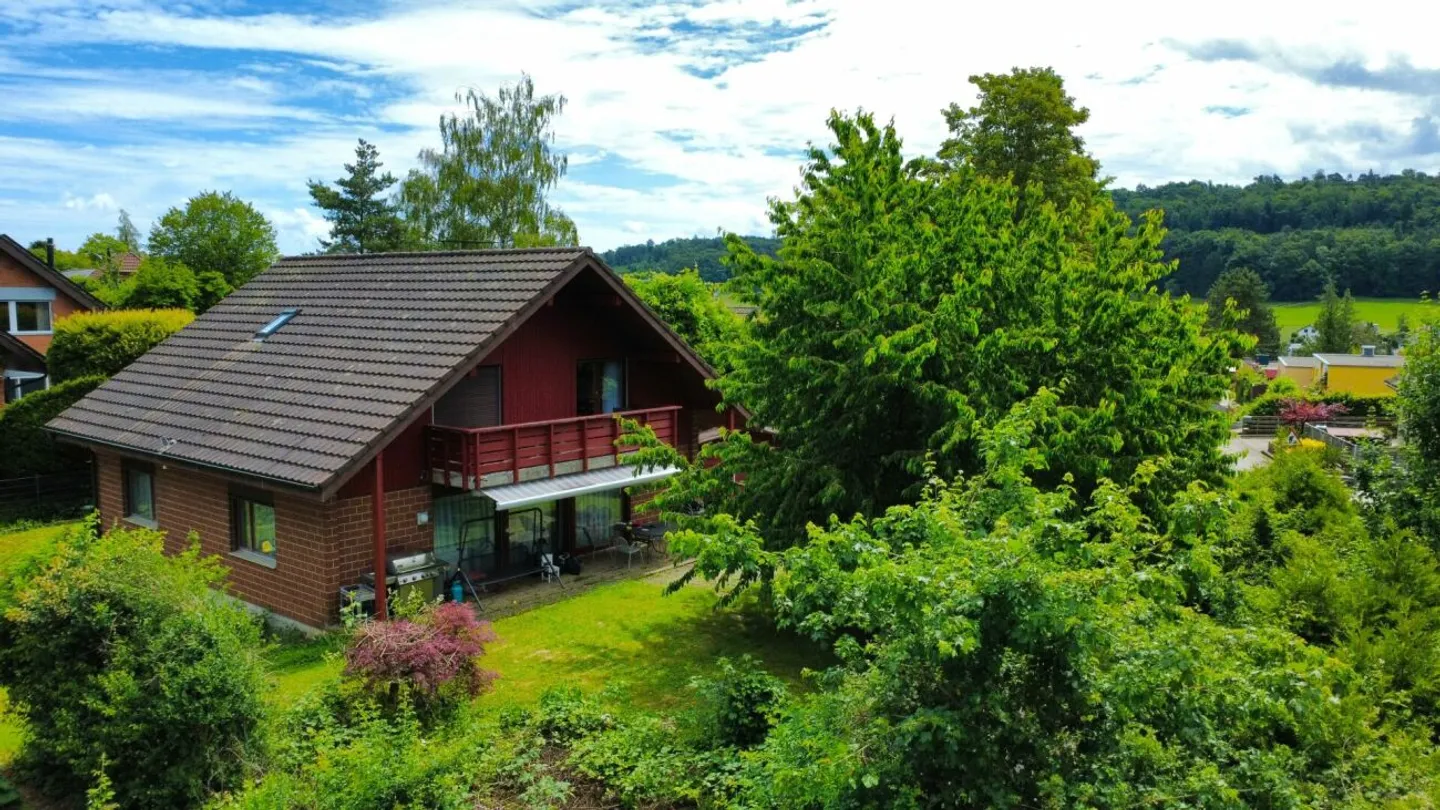 Spacious Single-Family Home with Large Garden and Scenic Views - Photo 1 of 13