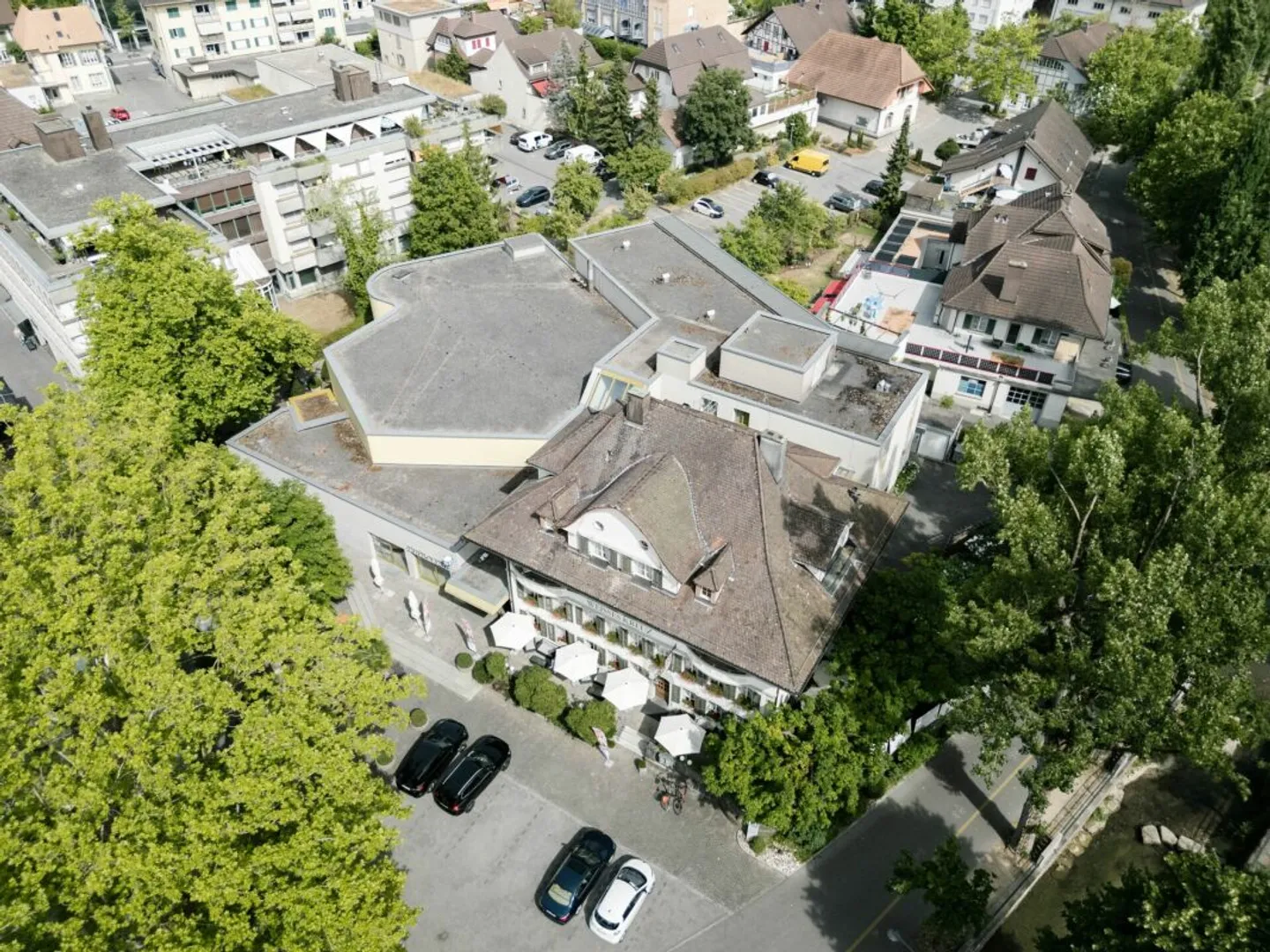 Seelandhotel Weisses Kreuz in the up-and-coming city of Lyss - Photo 2 of 13