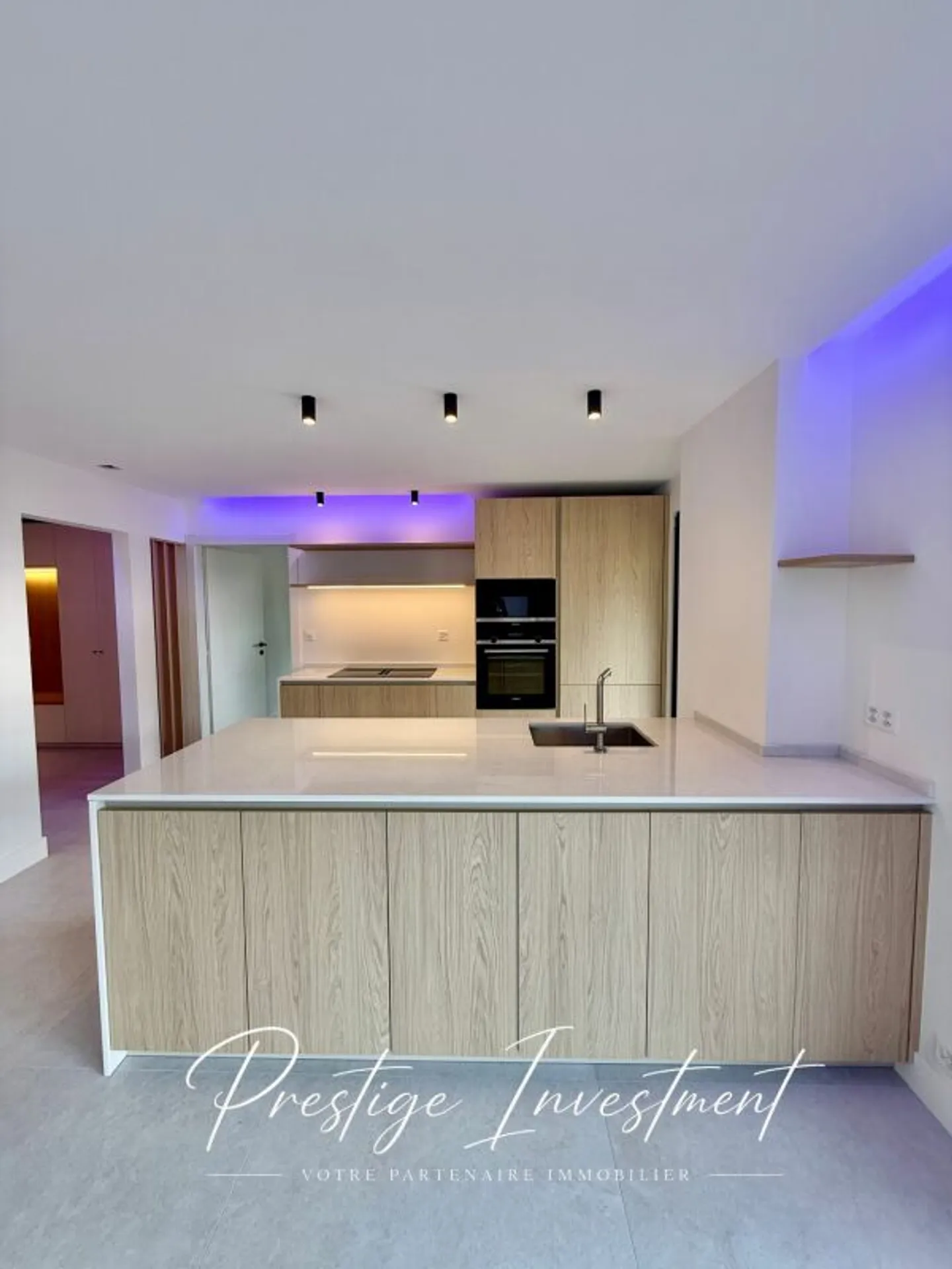 Appartement Charmant avec Vue sur le Lac - Photo 6 sur 13