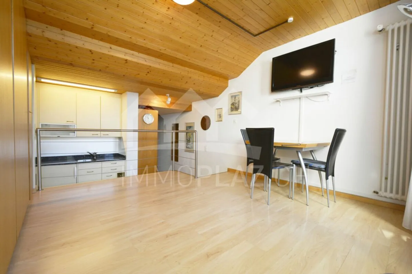 Sun-drenched 1½ room holiday apartment with terrace - Photo 4 of 7