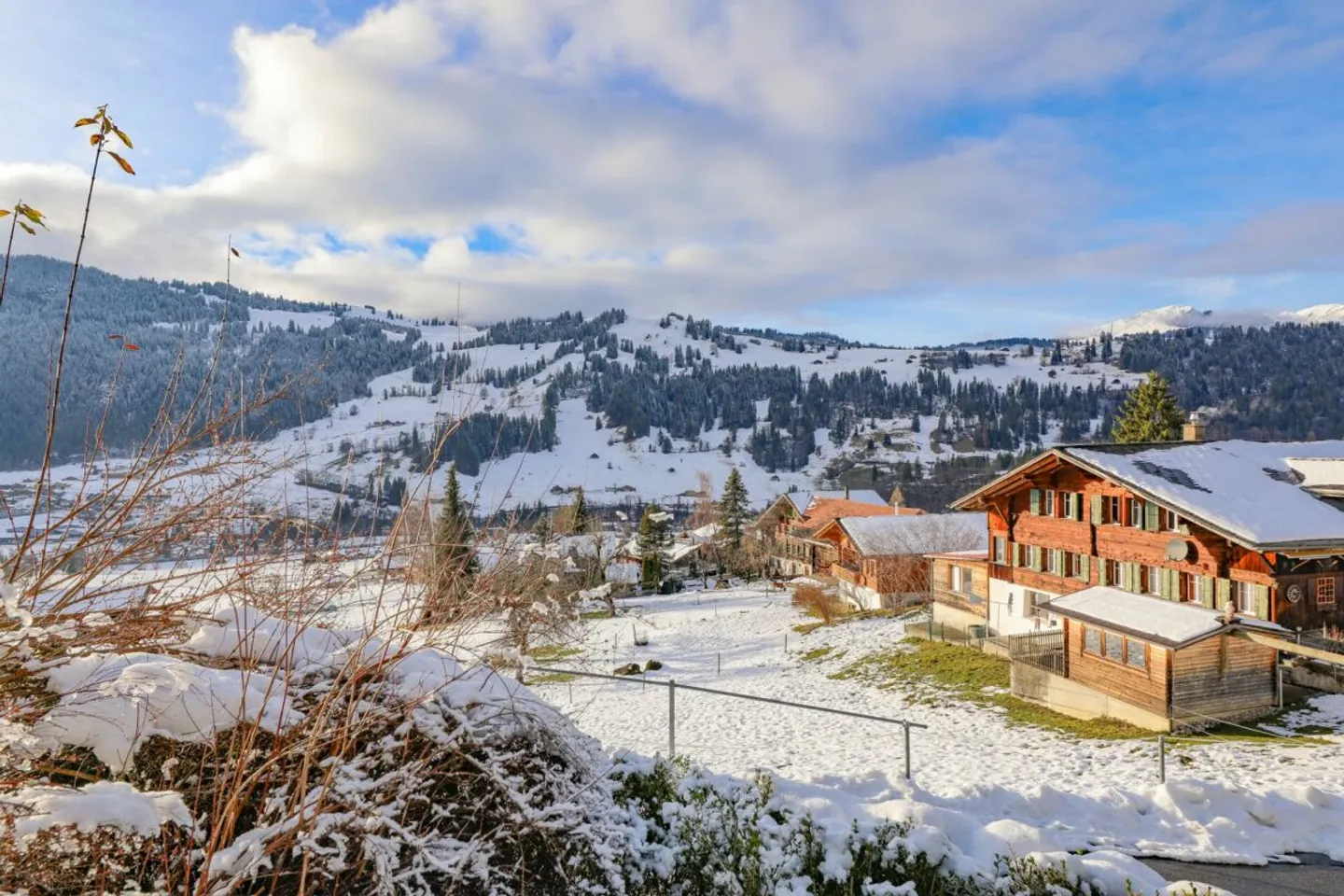 Ampia casa bifamiliare con garage - Foto 9 di 9