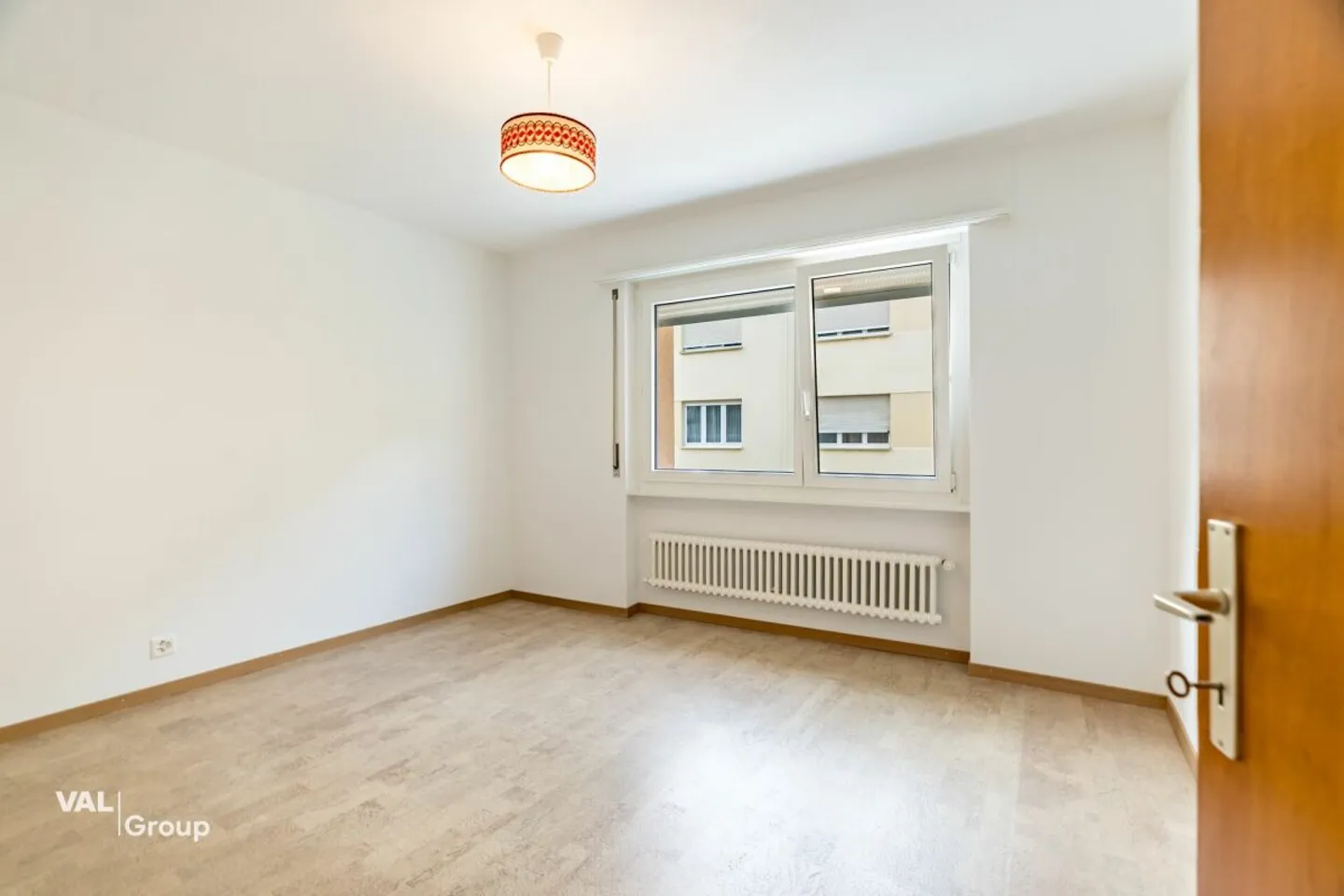 4.5-Zimmerwohnung in Toplage - grosszügige Räume, Balkon und Garage - Photo 3 of 13