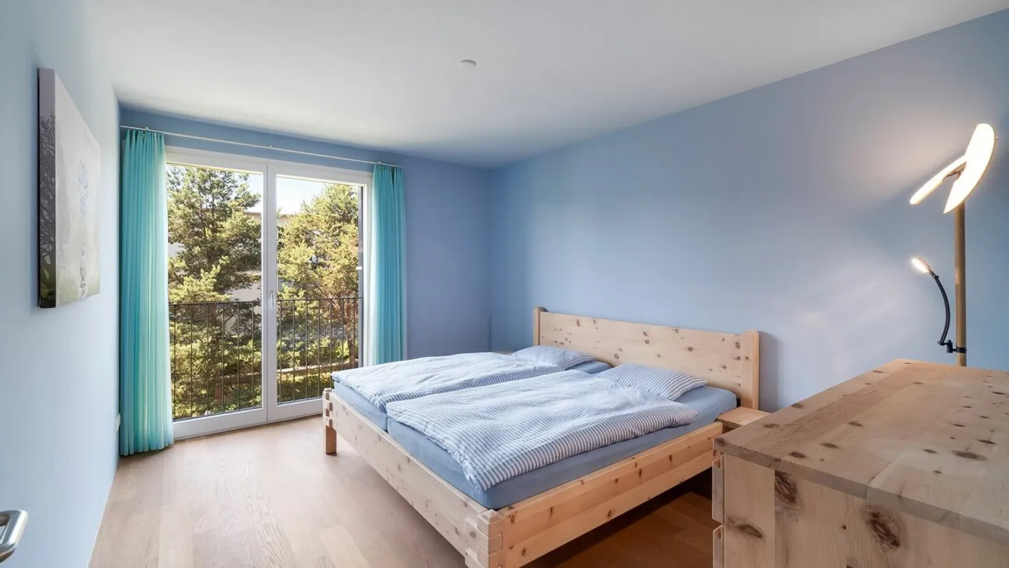 Sunny Dream Home - Photo 3 of 6