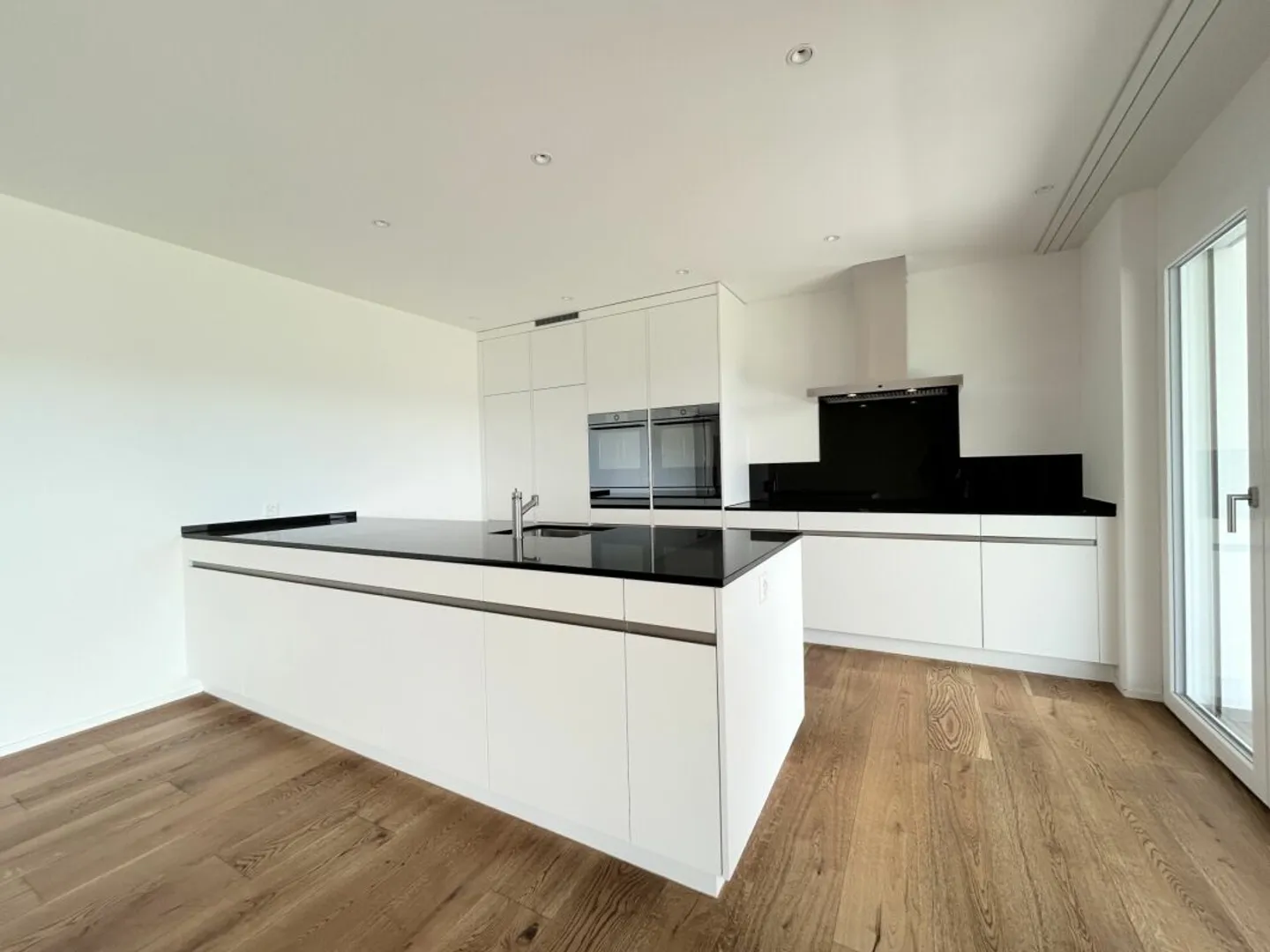 Appartement exclusif de 5.5 pièces - Photo 1 sur 12