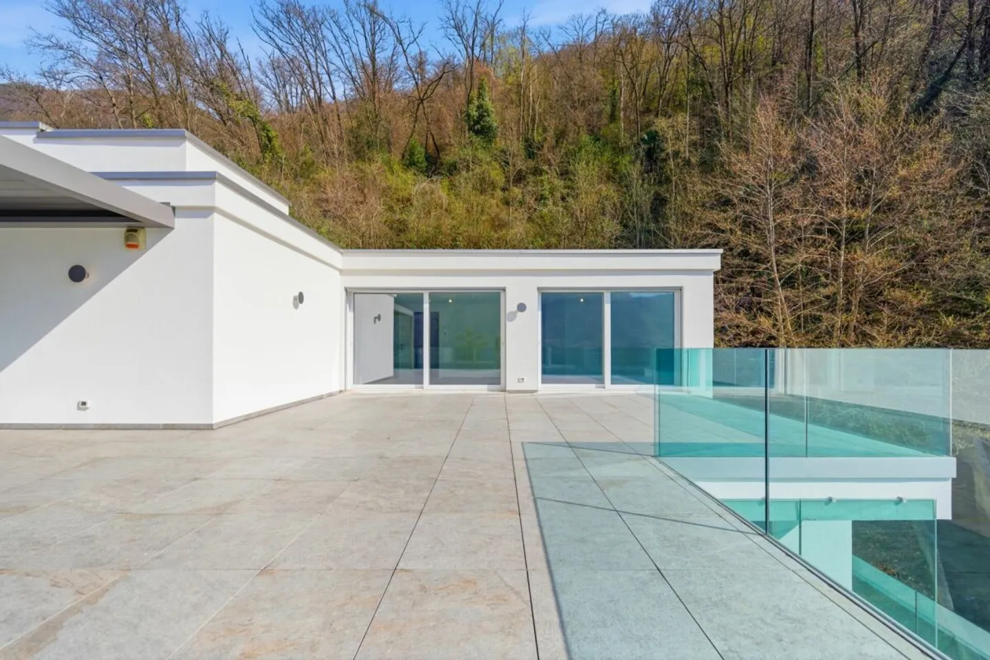 Residenza Ceresio 52: Penthouse mit großer Panoramaterrasse - Foto 12 von 13