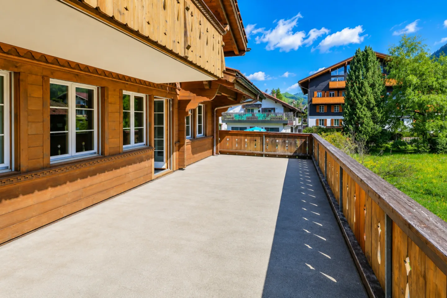 Espace spacieux avec potentiel pour un appartement de 3.5 - 4.5 pièces dans un emplacement central - Photo 5 sur 9