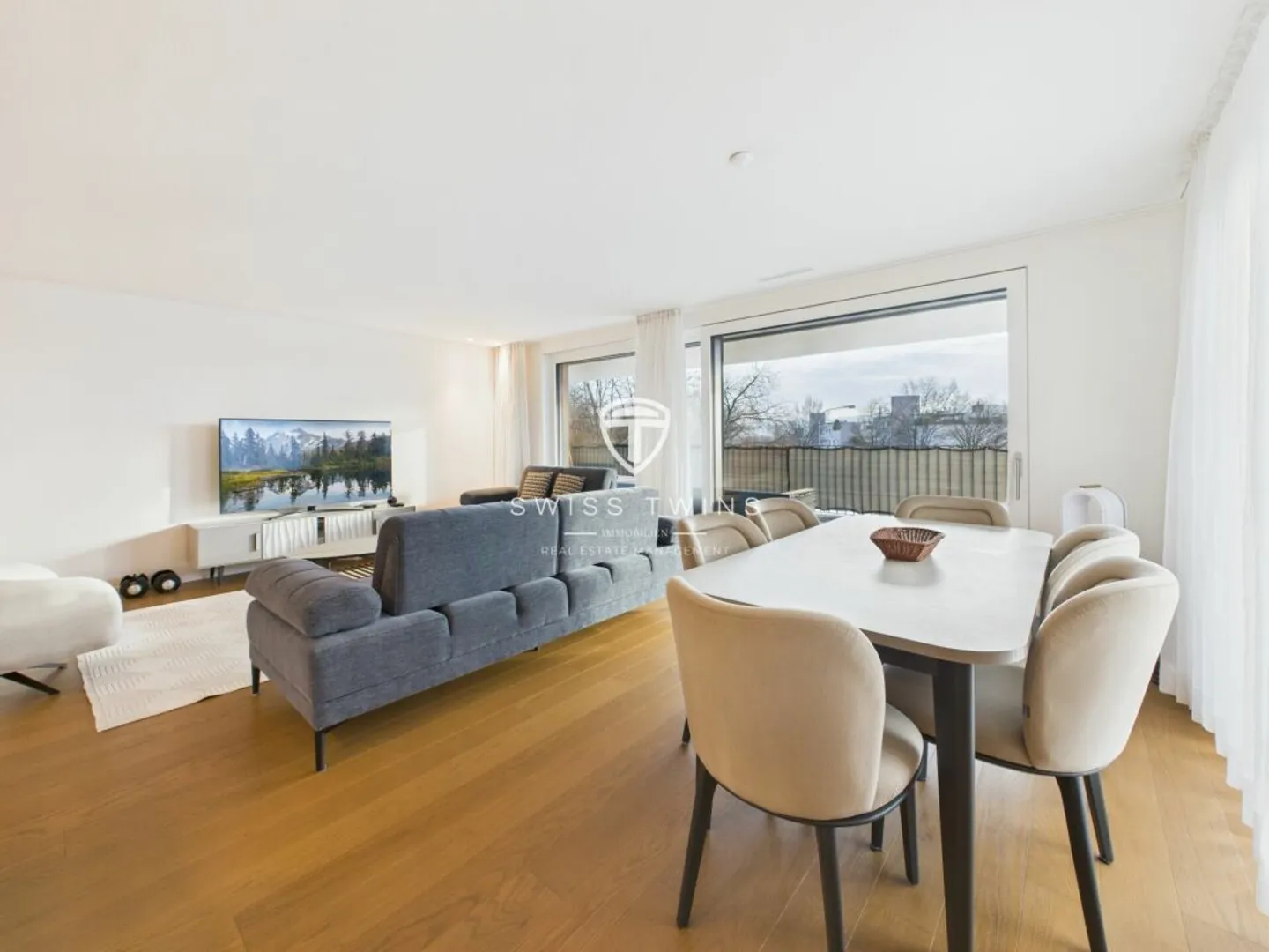 Modern 3.5-room terrace apartment with garden - Living at the highest level in Adlikon b. Regensdorf - Photo 2 of 13