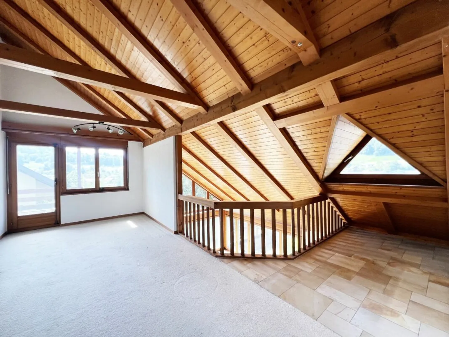 Detached single-family house with a granny flat - Photo 4 of 11