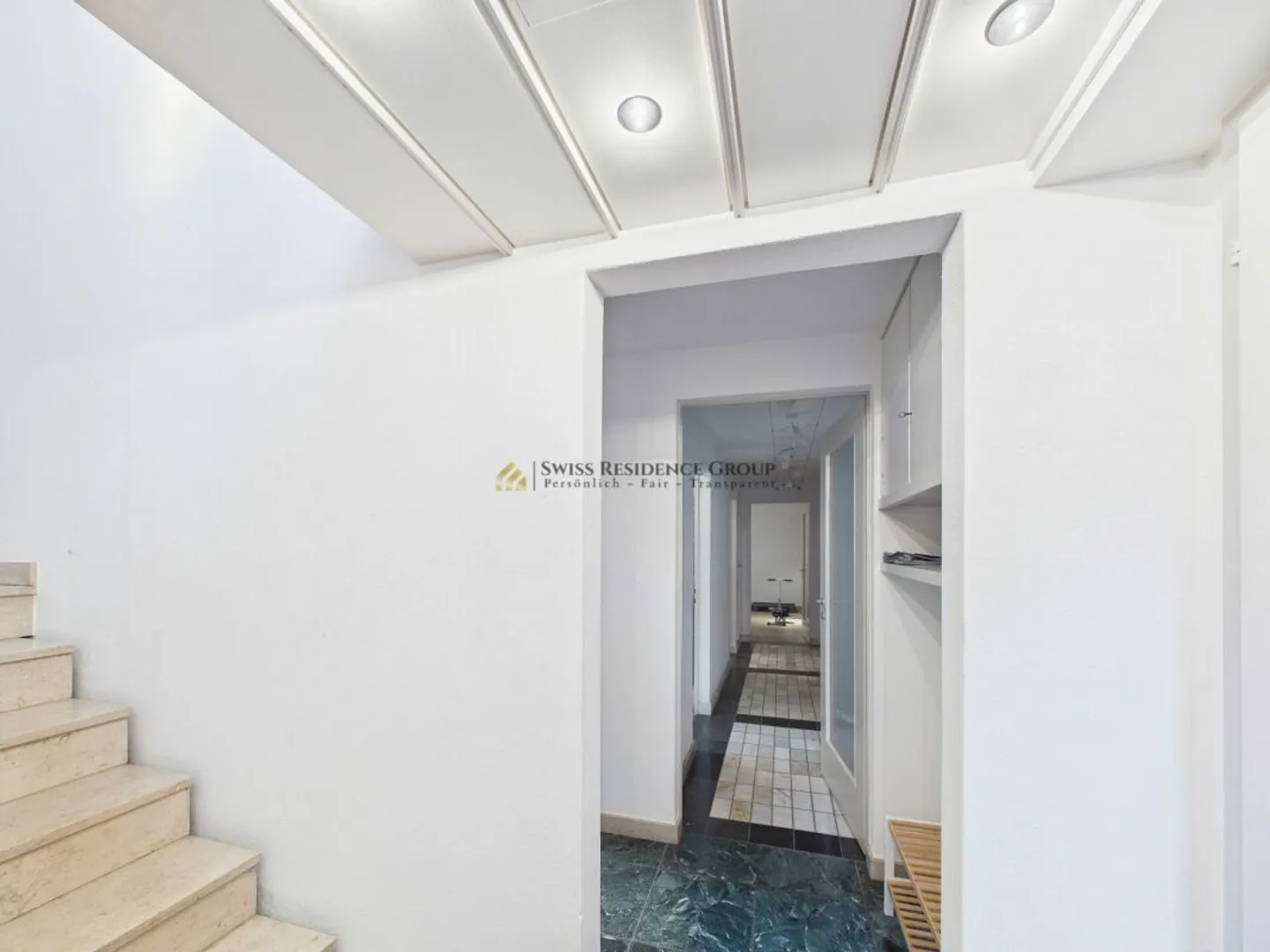 Spacious 6-Room Single-Family House with Garden Idyl and Garage - Photo 5 of 13