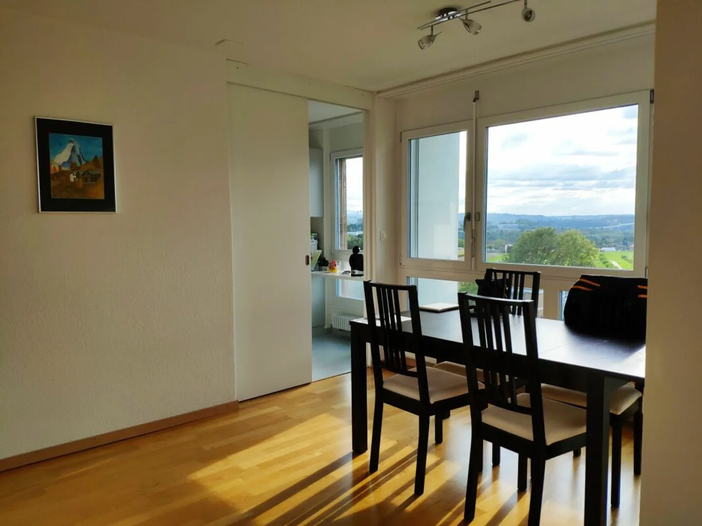 Geräumige Dachwohnung mit Aussicht - Foto 4 von 8