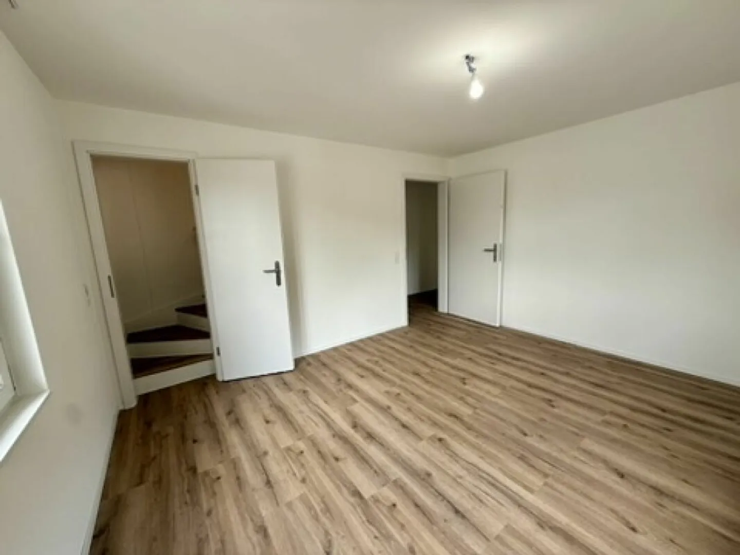Einziehen statt renovieren - komplett kernsaniertes Einfamilienhaus in Mümliswil - Foto 10 von 13