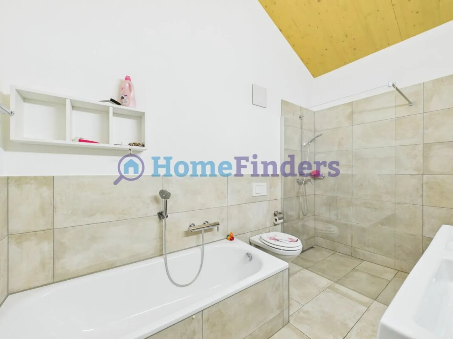 FAMILY FRIENDLY, QUIET, SPACIOUS - AND ONLY 5 MINUTES TO HALLWILERSEE! - Photo 13 of 13