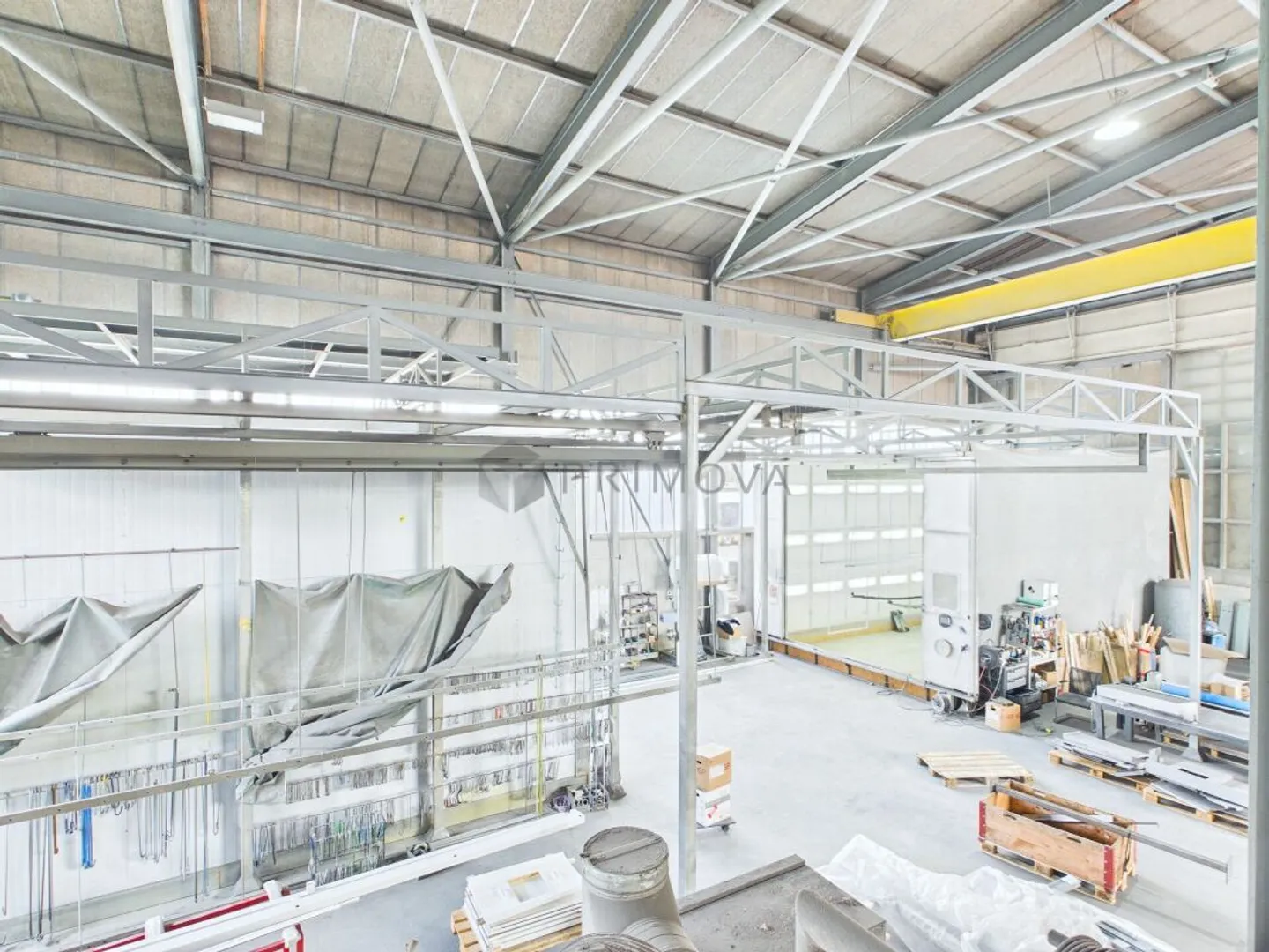Commercial Hall with Outdoor Area - Ideal for Logistics and Transport - Photo 6 of 13