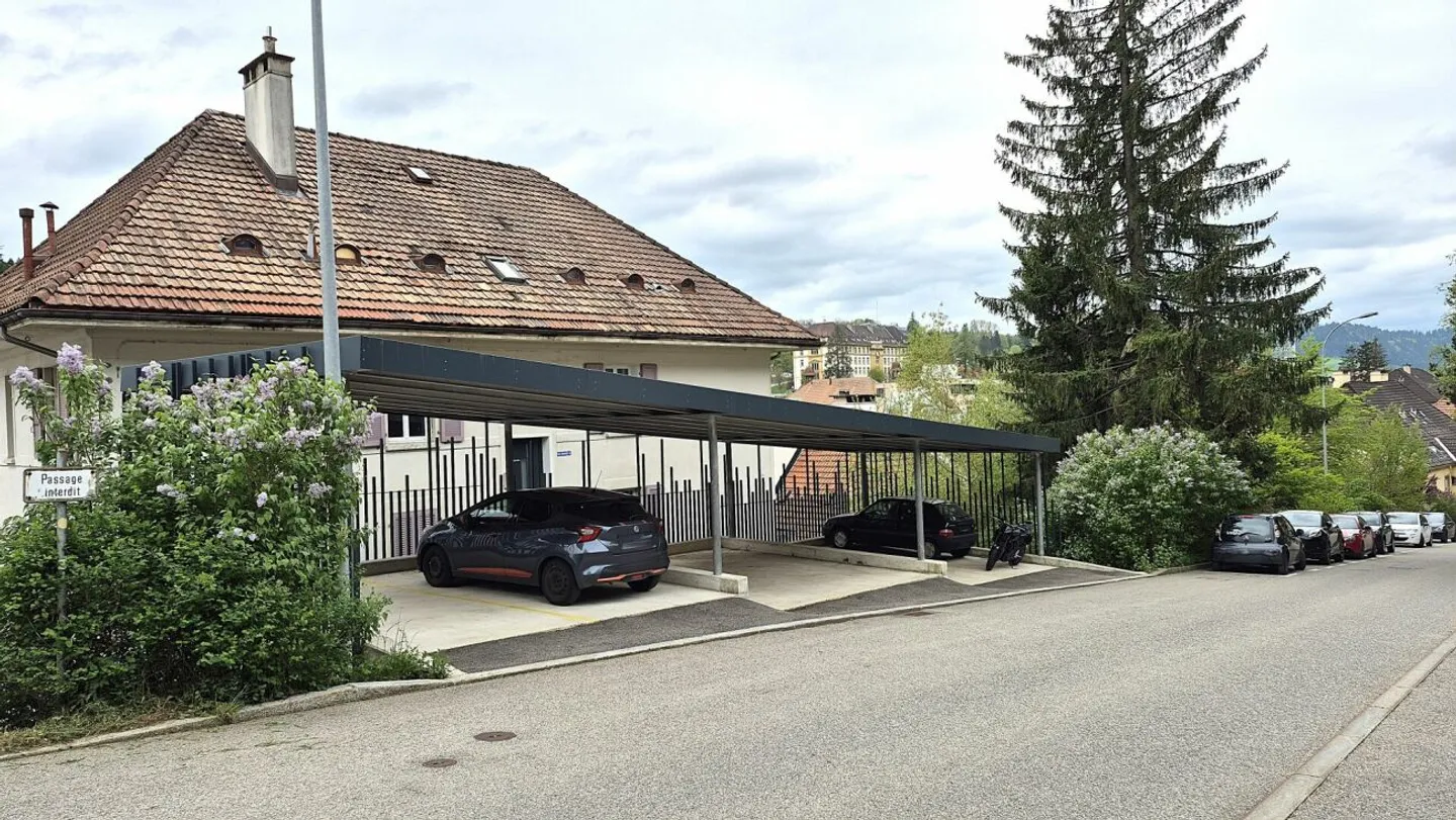 Magnifico appartamento di 3.5 stanze a Locle - Foto 11 di 12