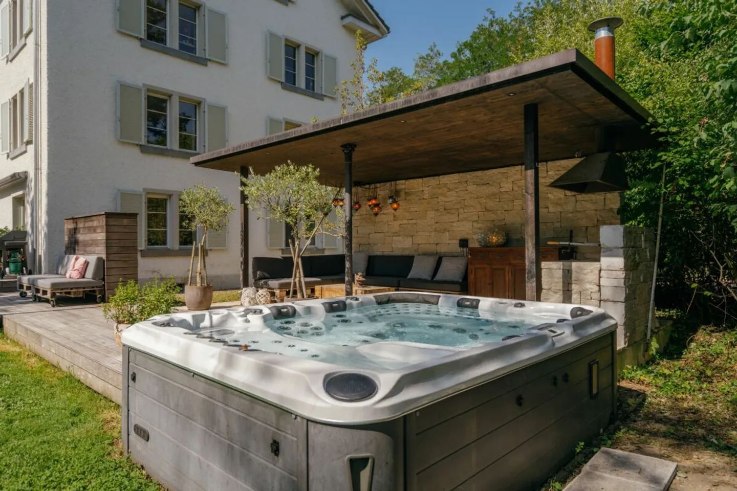 Histoire, Style et Nature - Votre Bijou Résidentiel sur le Canal de la Reuss - Photo 11 sur 13