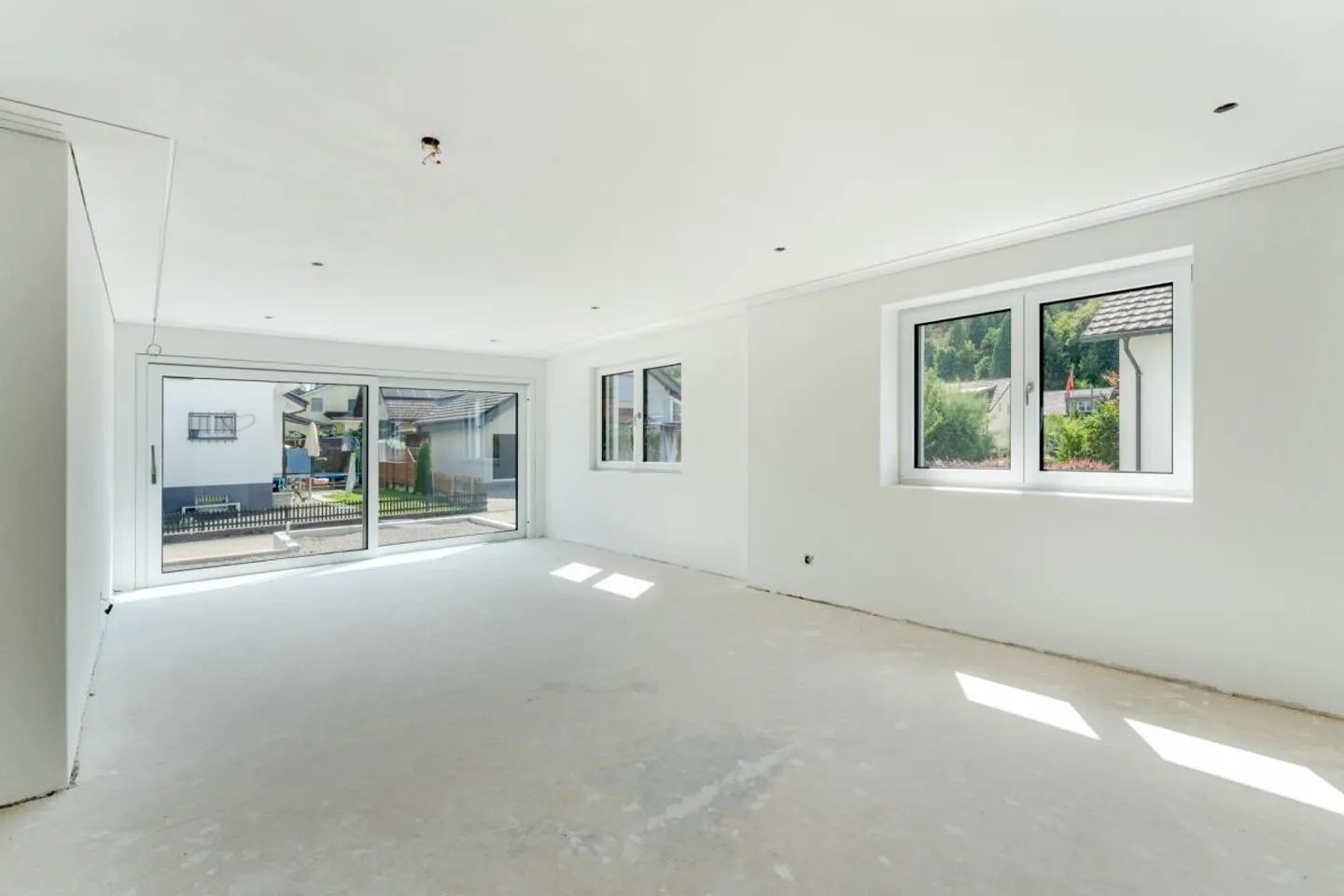 Modernisiertes Einfamilienhaus - Foto 4 von 13