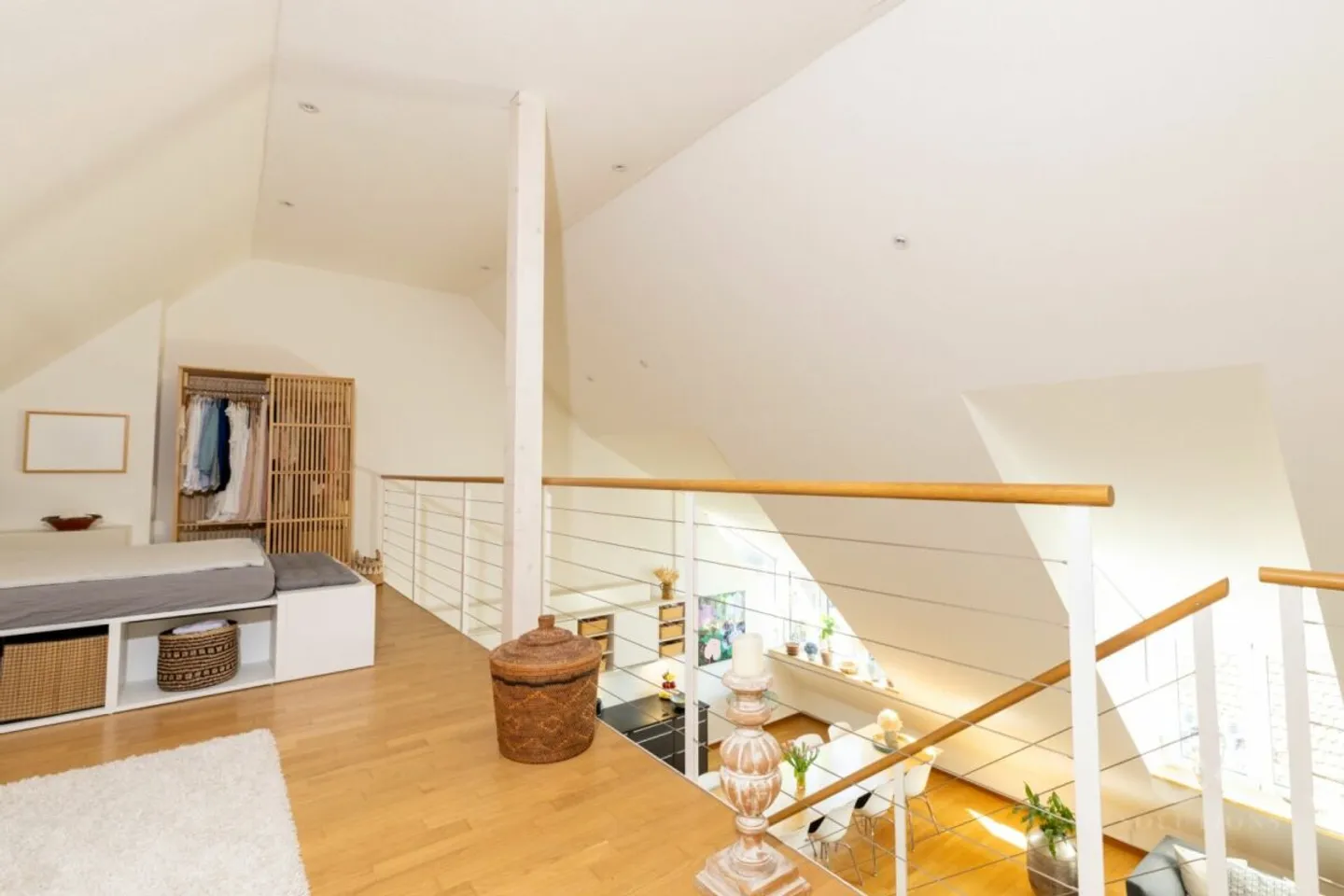 Exclusive 4.5-room gallery apartment with high-quality expansion - Photo 7 of 13