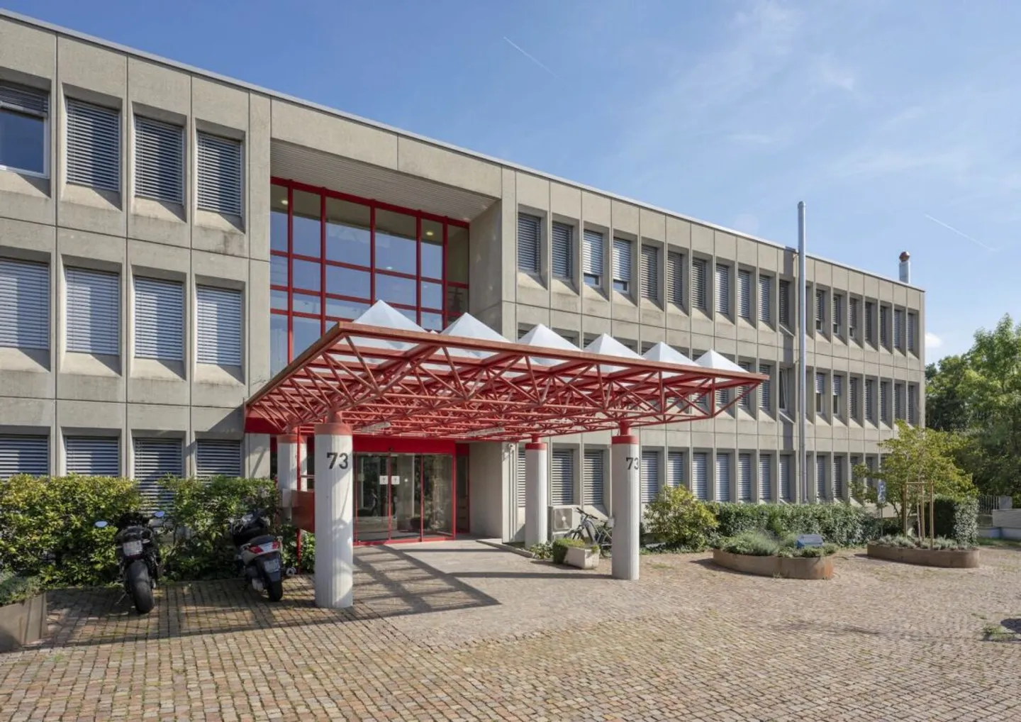 Offices in a quiet environment 17 - 24 m² - Photo 1 of 9
