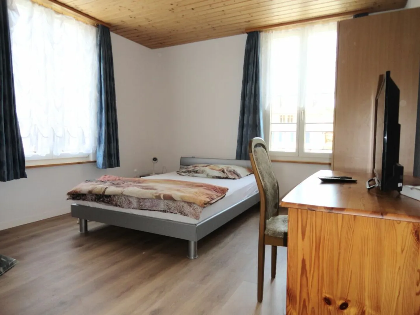 Chambre meublée au cœur de Madiswil - Photo 2 sur 4