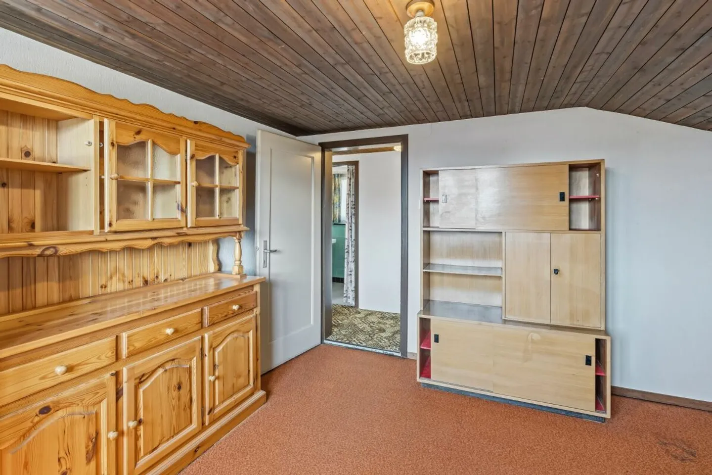 Grosszügiges Einfamilienhaus mit viel Potenzial an sonniger Lage in Rebstein - Foto 13 von 13