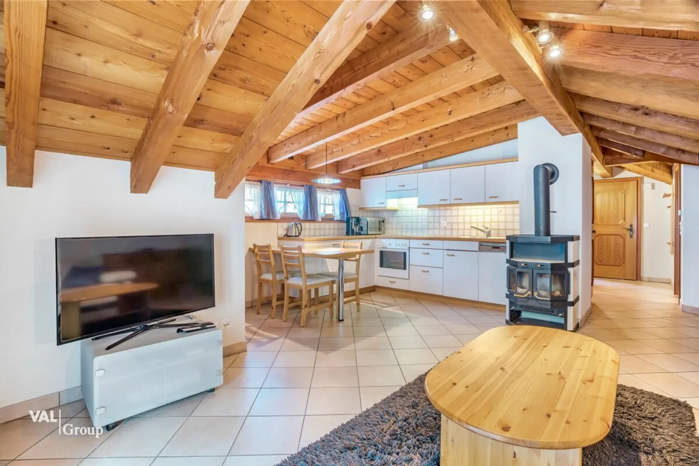 Exclusive second homes with a panoramic view - to be acquired together with Hotel Roby - Photo 3 of 13