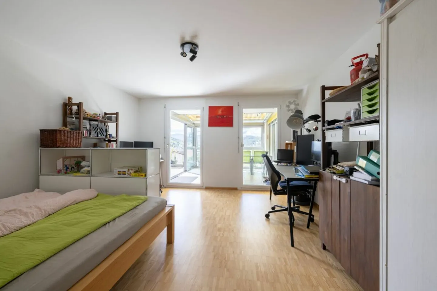 At the Sunny Slope of Liestal: 4.5 Room Terrace Apartment - Photo 6 of 13