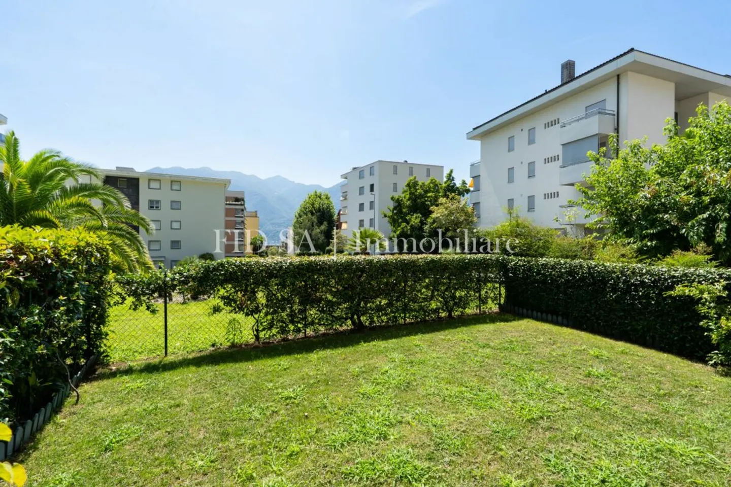 MINUSIO - Apartment with garden in a central location - Photo 2 of 7