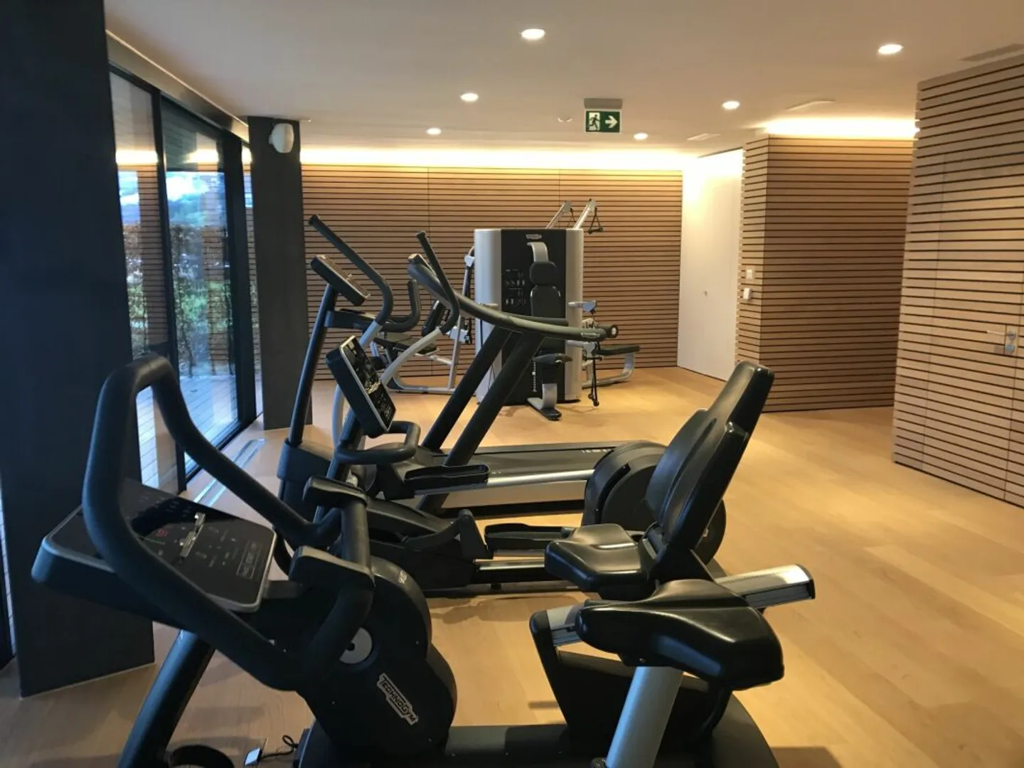 Peninsula Beach House - Pure luxury on Lake Zurich - Photo 5 of 8