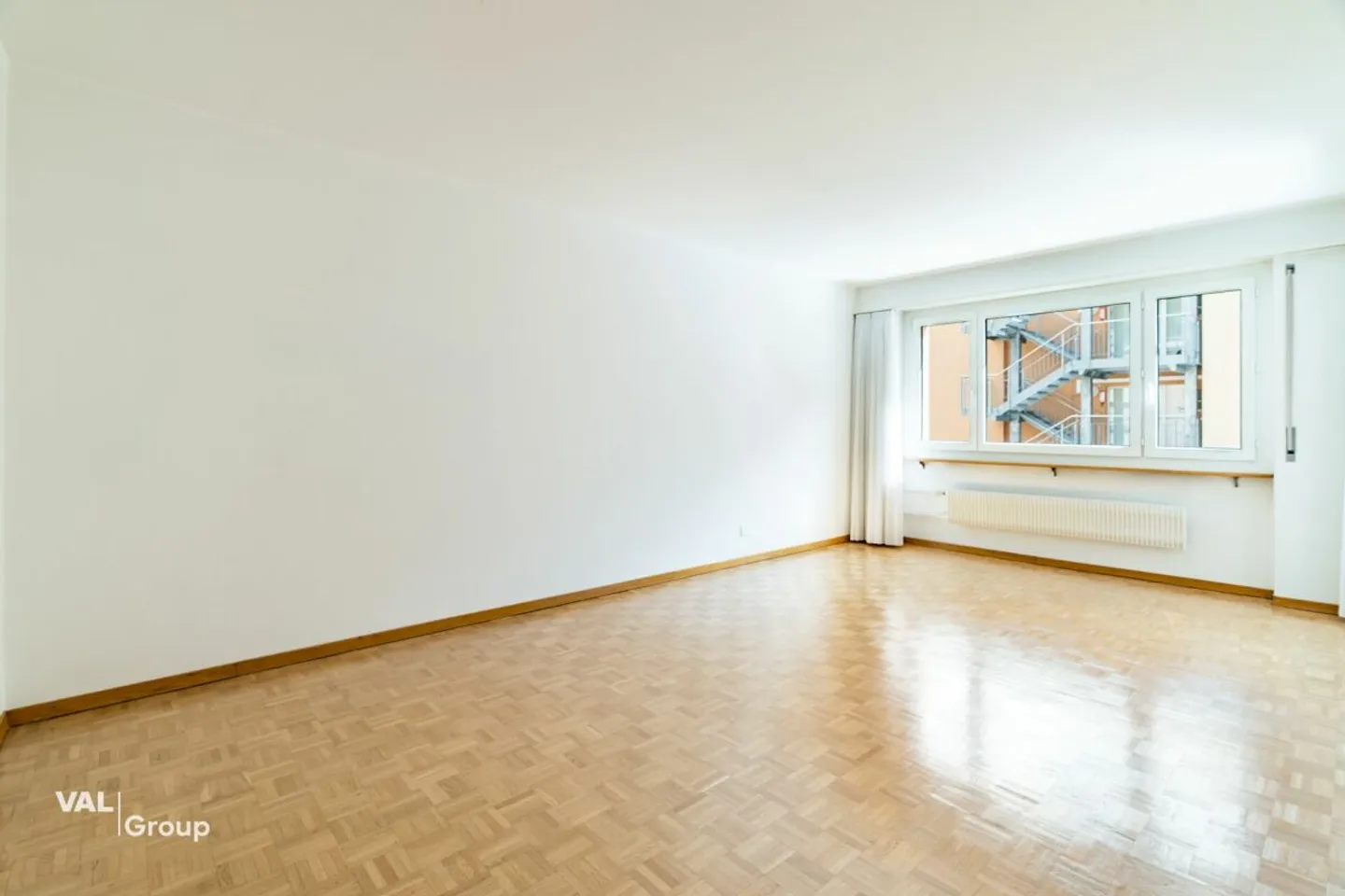 Central 3.5-room apartment with balcony in Visp - Photo 6 of 13