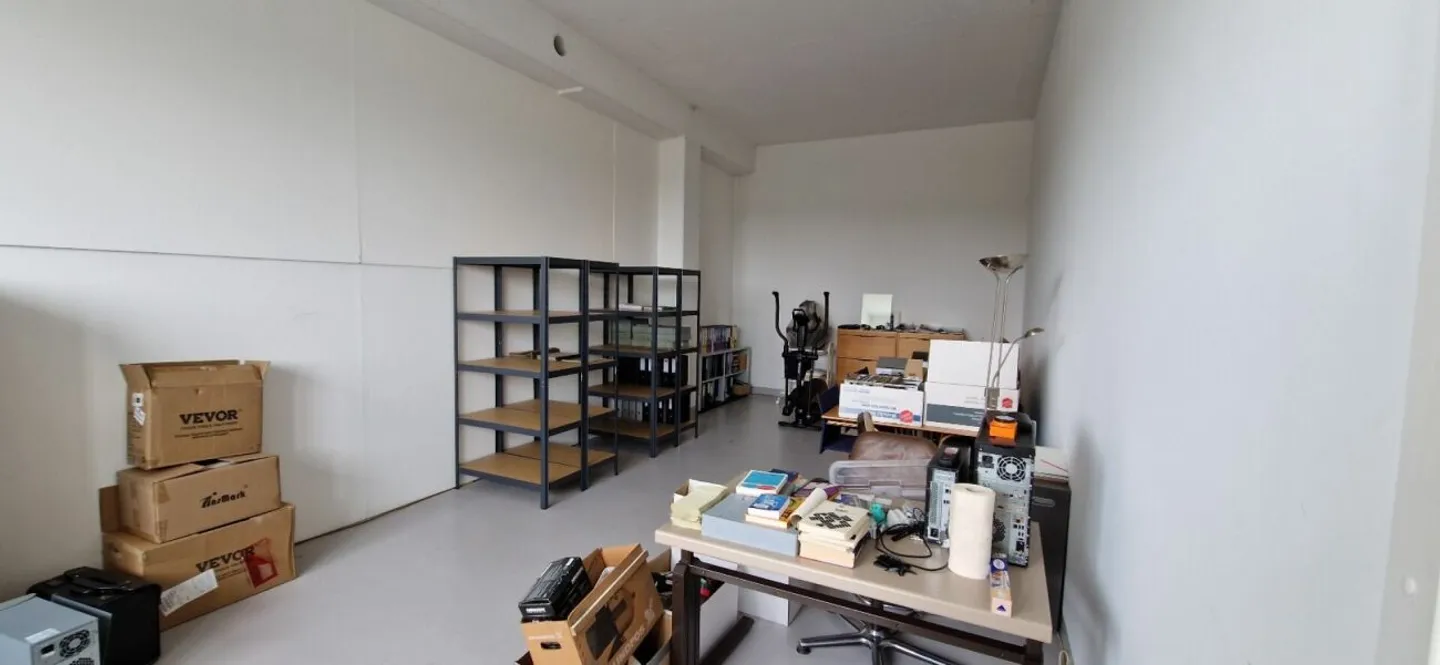 Espaces commerciaux fonctionnels pour production/stockage/bureau - Photo 5 sur 7