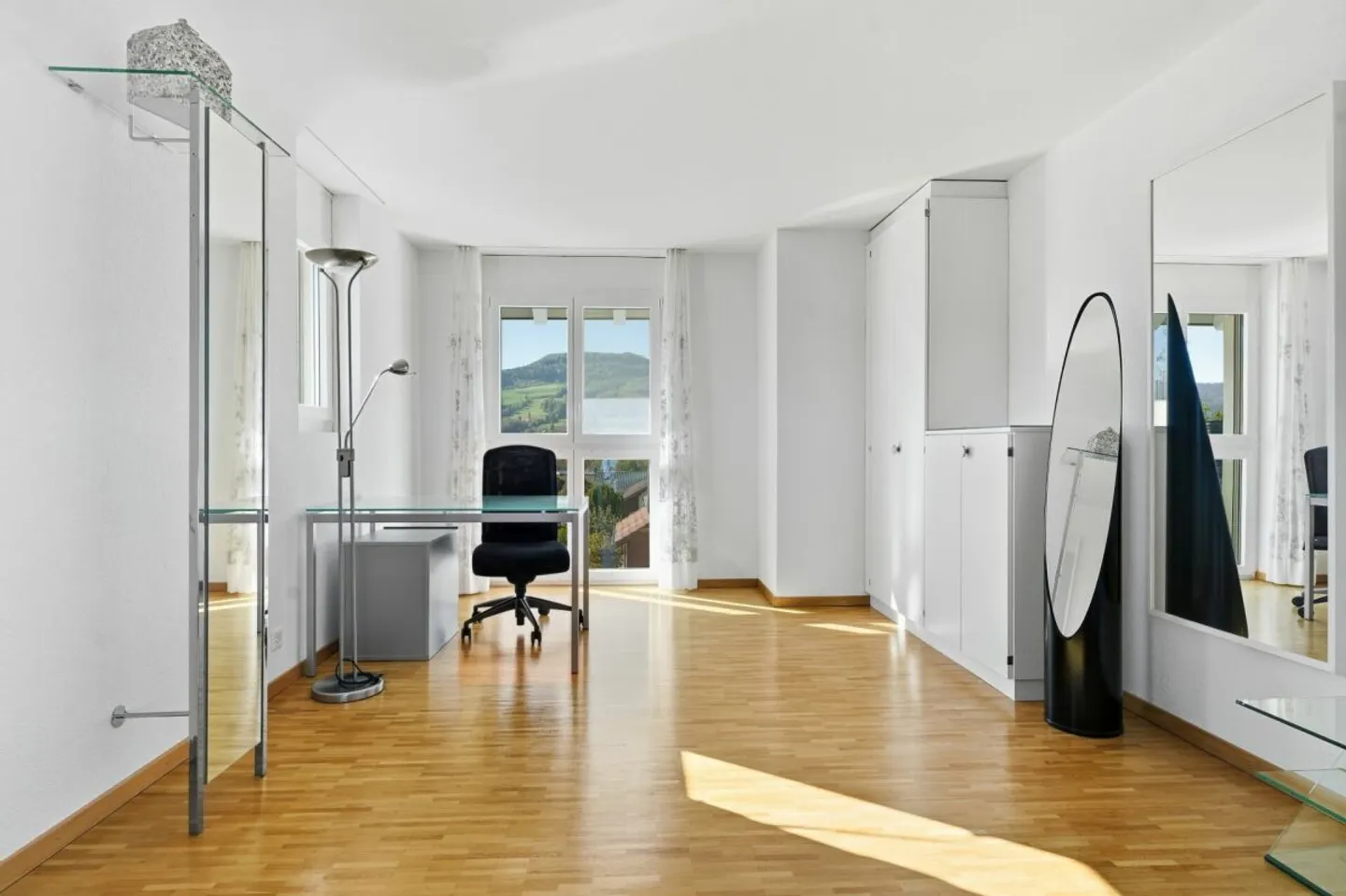 Well-maintained 5.5 room single-family house with dream garden in Rünenberg - Photo 7 of 13