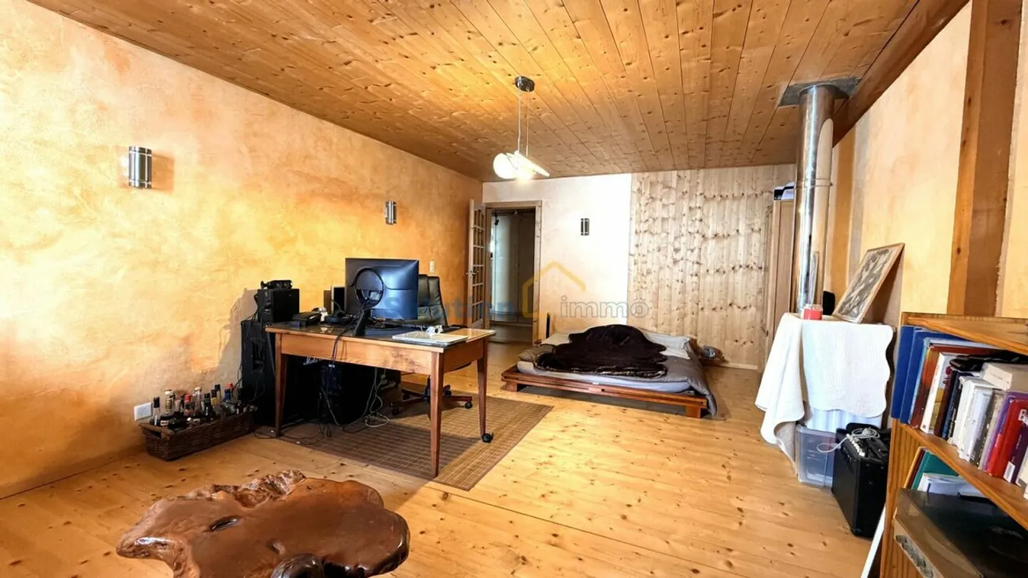 Grande maison villageoise au centre de Vouvry - Photo 9 of 13