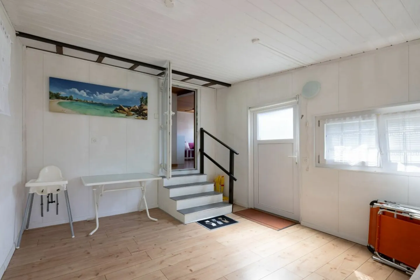Bungalow de 3,5 pièces avec parcelle double dans le Caravaning Gletterens - Photo 9 sur 13