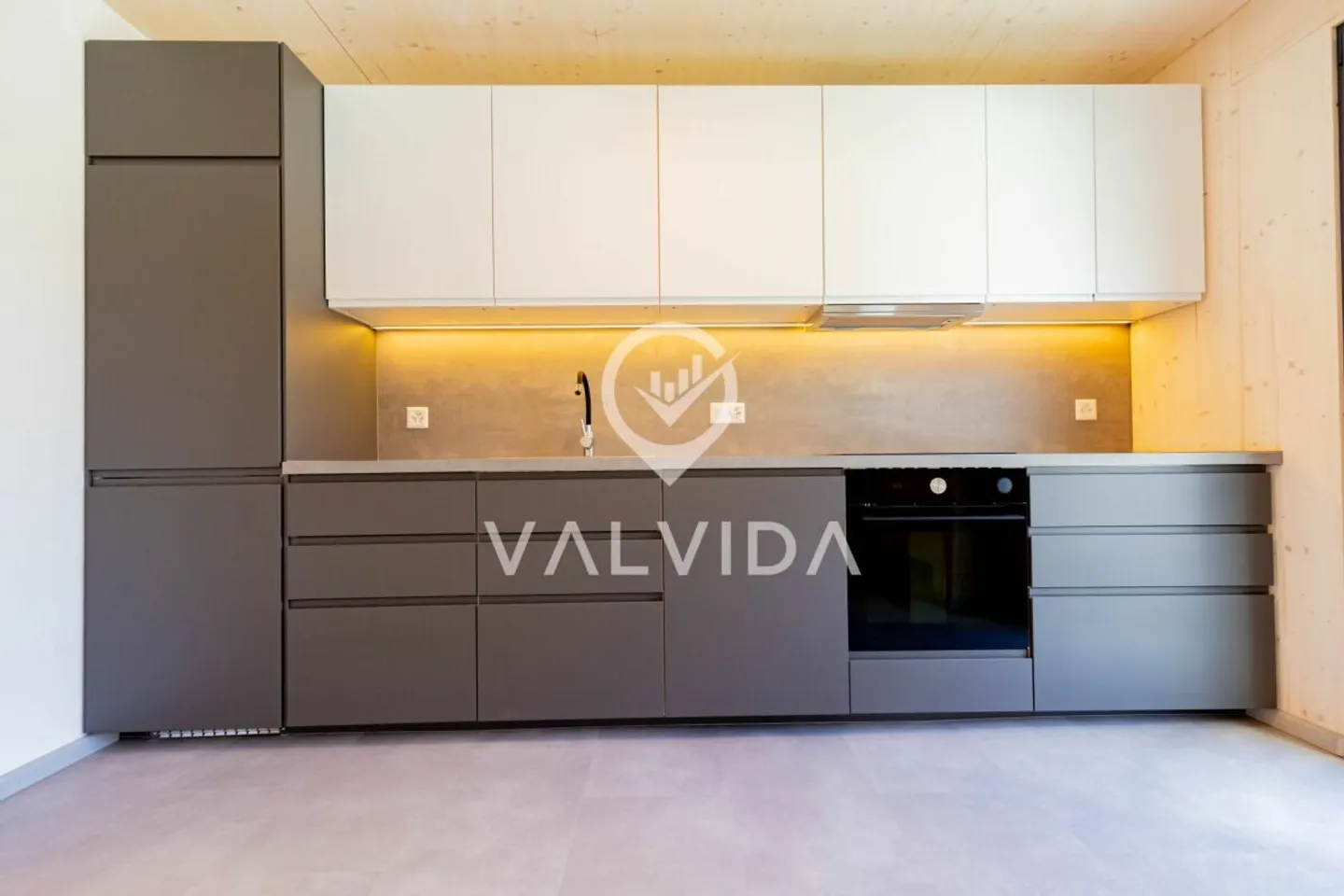 Moderno appartamento di 1,5 stanze in un nuovo edificio multifamiliare a Gampel - Foto 3 di 8