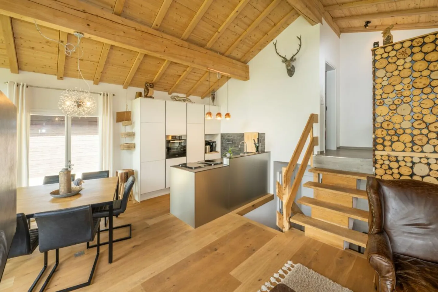 Elegant Swiss Chalet Retreat - Photo 5 of 13