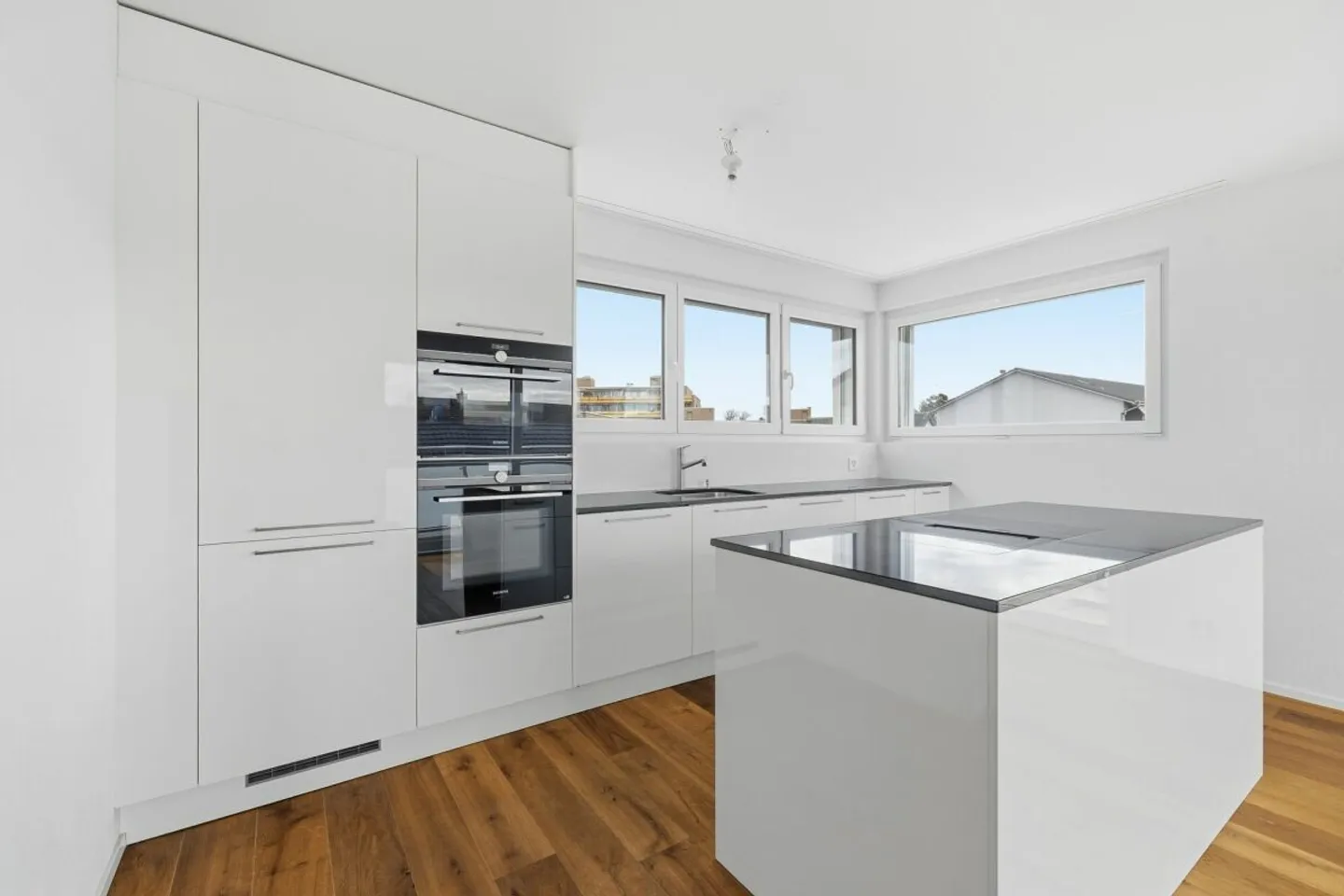 Modern 4.5 Room Maisonette Attic Apartment - Photo 2 of 11