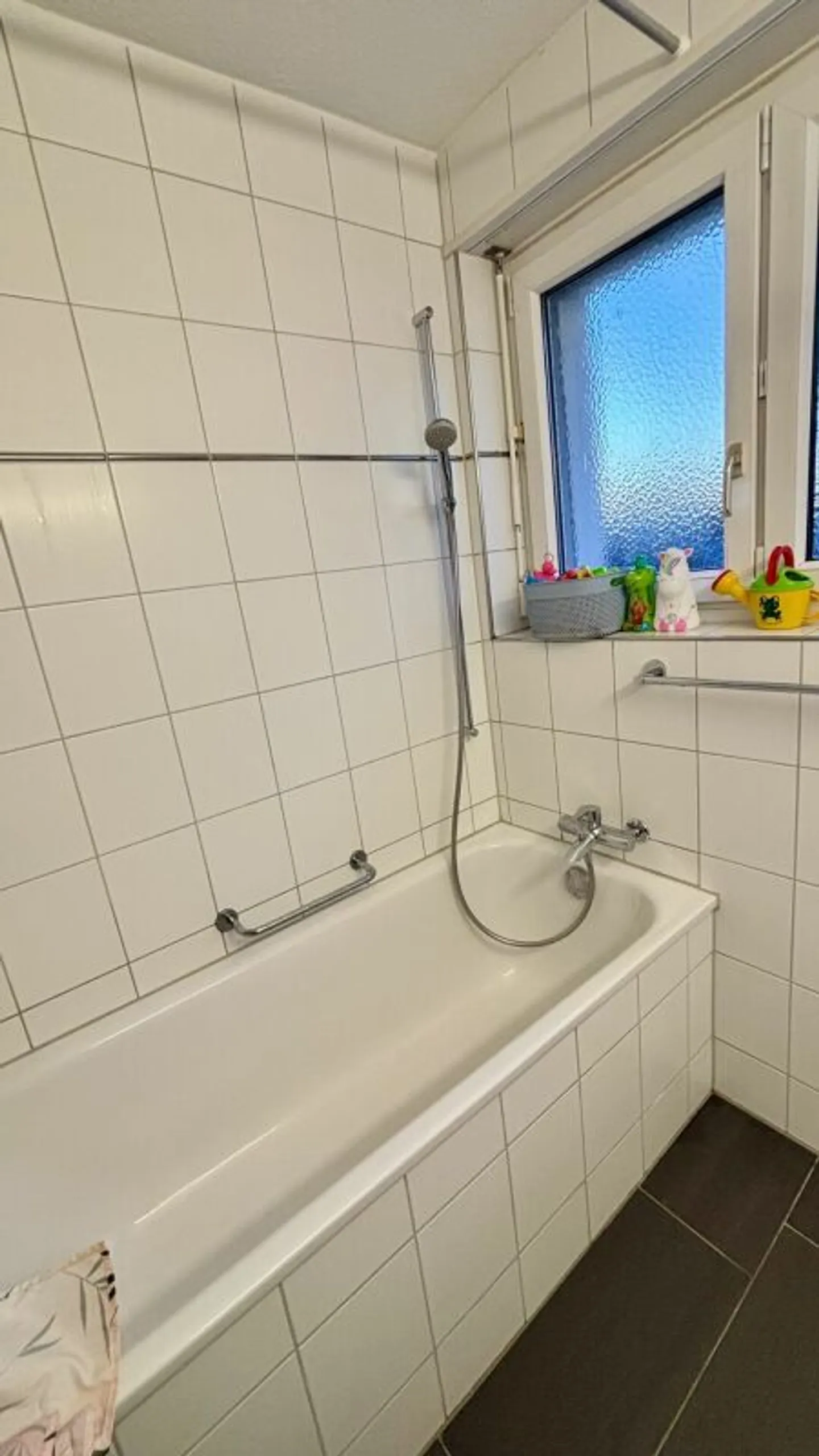 Furnished 5-room apartment (approx. 102 m²) near the lake - all-inclusive living in Feldmeilen - Photo 11 of 13