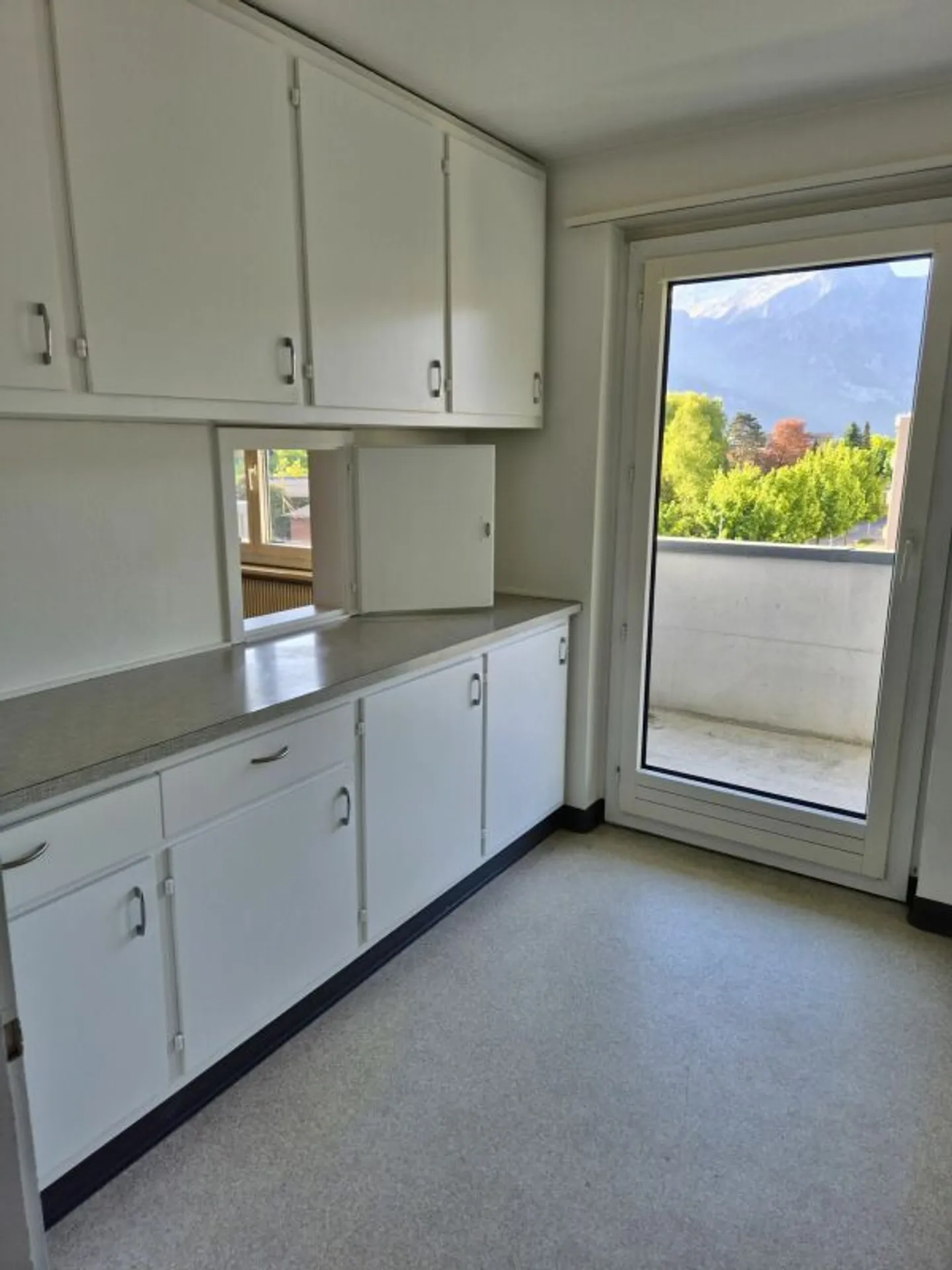 Appartement 2 pièces confortable à louer - Photo 3 sur 7