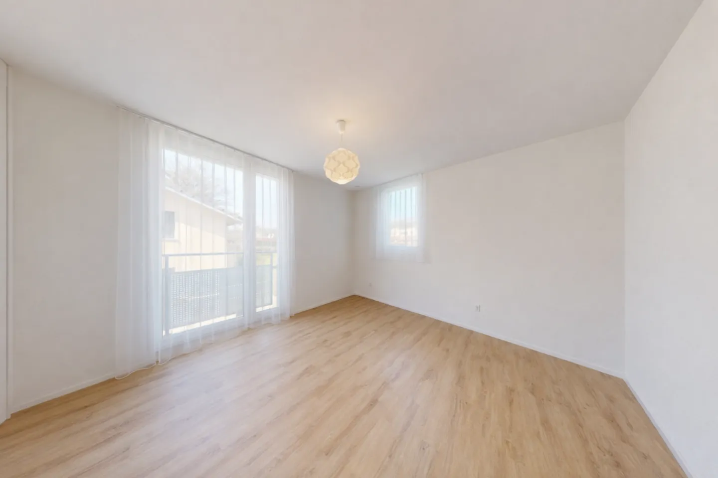 Appartamento affascinante con grande balcone - Foto 8 di 12