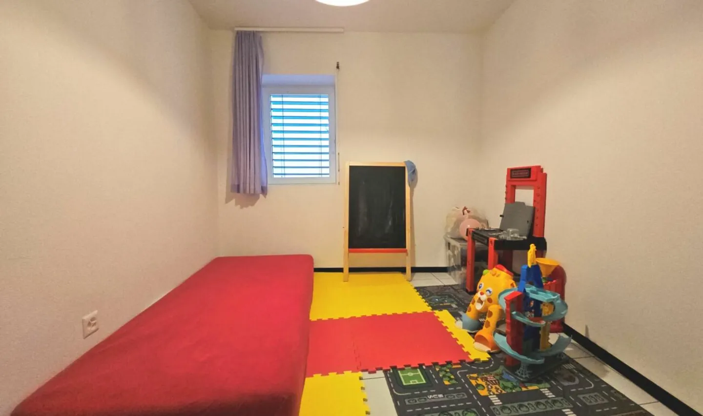 SINGLE-FAMILY HOUSE WITH 2.5 ROOMS FOR RENT - Photo 12 of 13