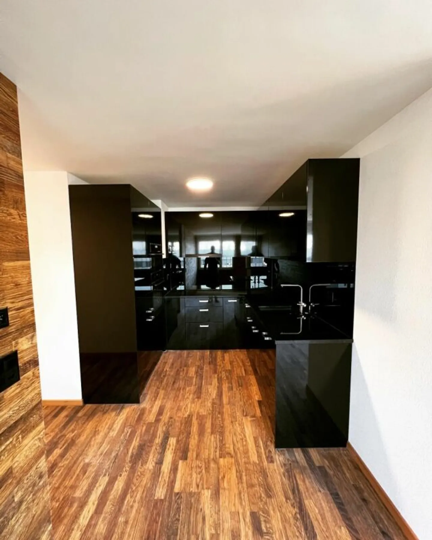 Stylische 2,5-Zimmer-Wohnung - Foto 3 von 13