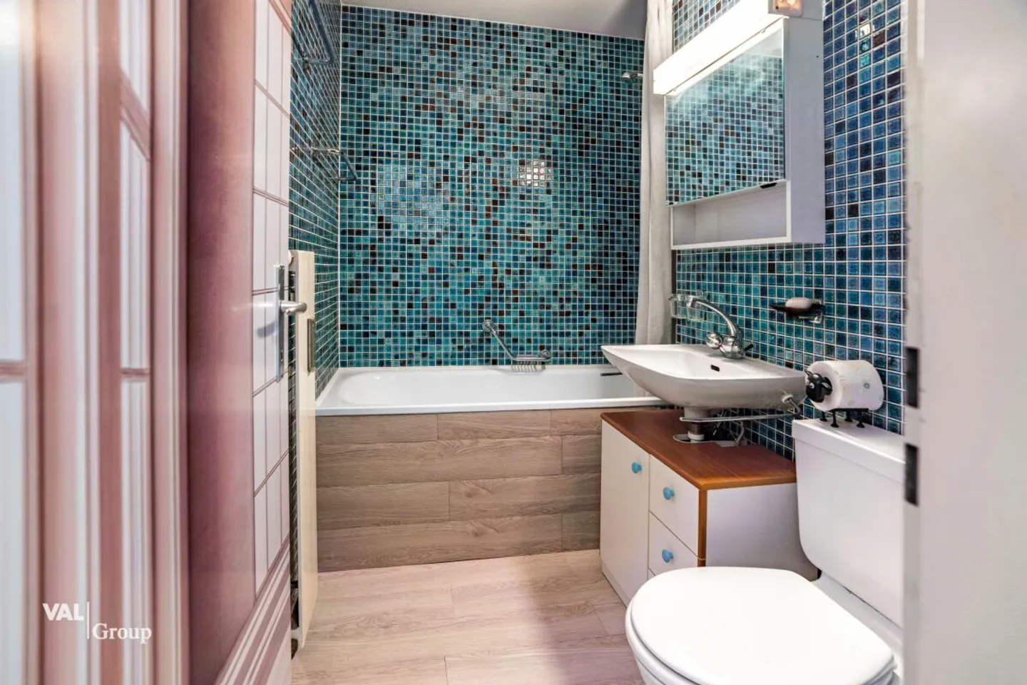 Möbliertes Studio mit Balkon und unverbaubarer Aussicht - Photo 7 sur 13