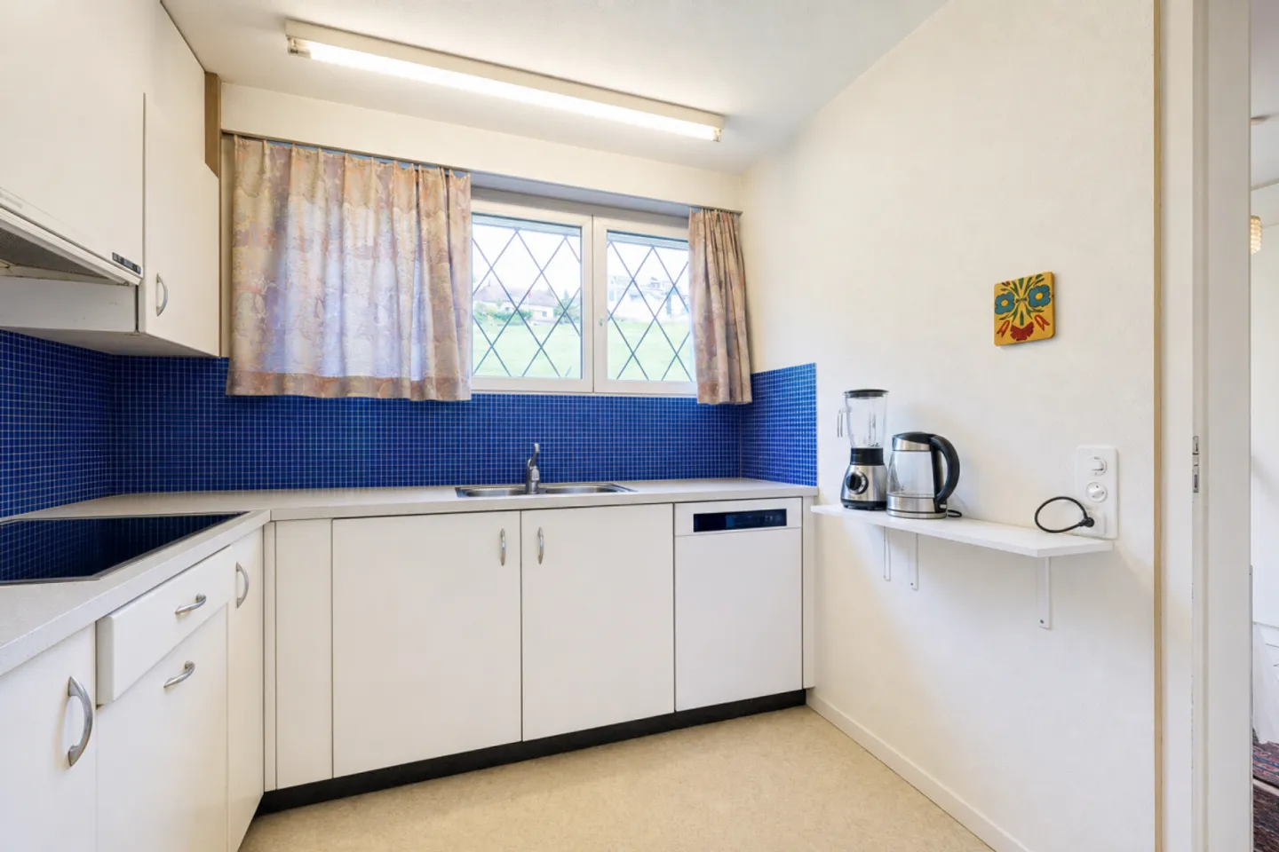 Spacious Family Home with Views - Photo 4 of 13